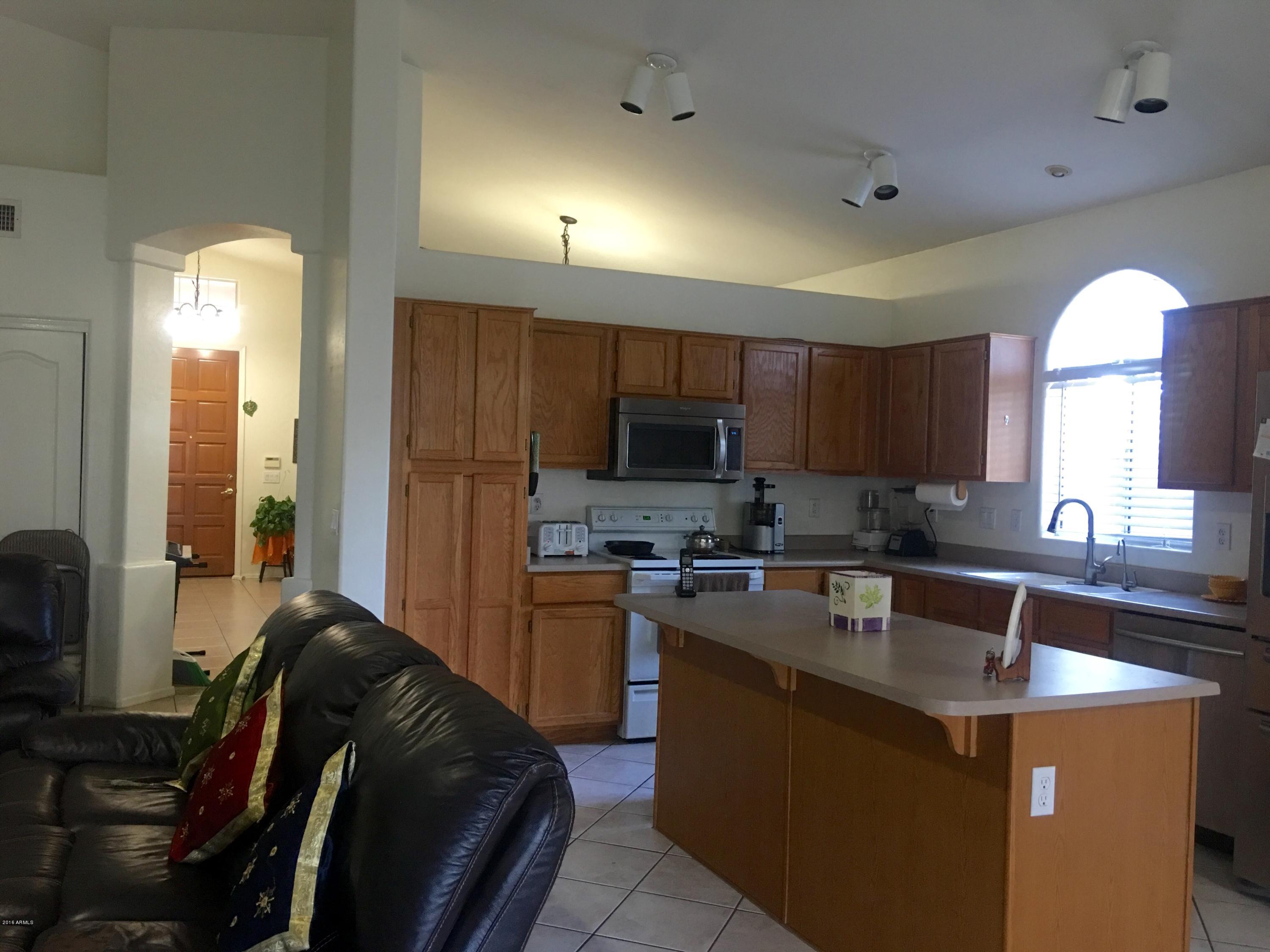 4769 W DETROIT Court