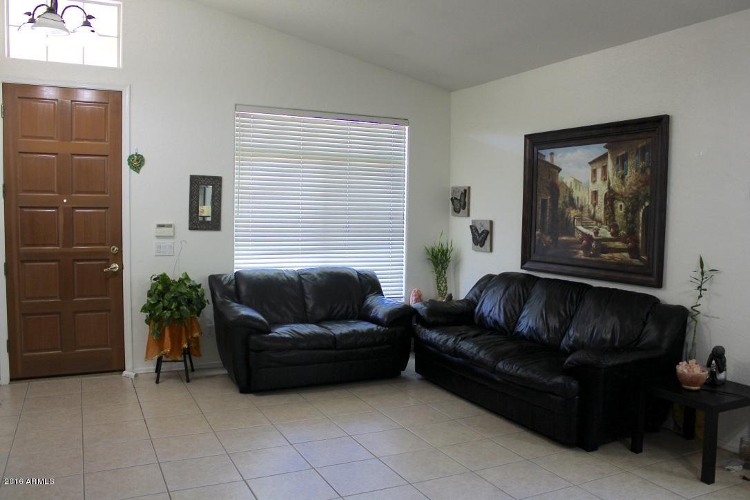 4769 W DETROIT Court