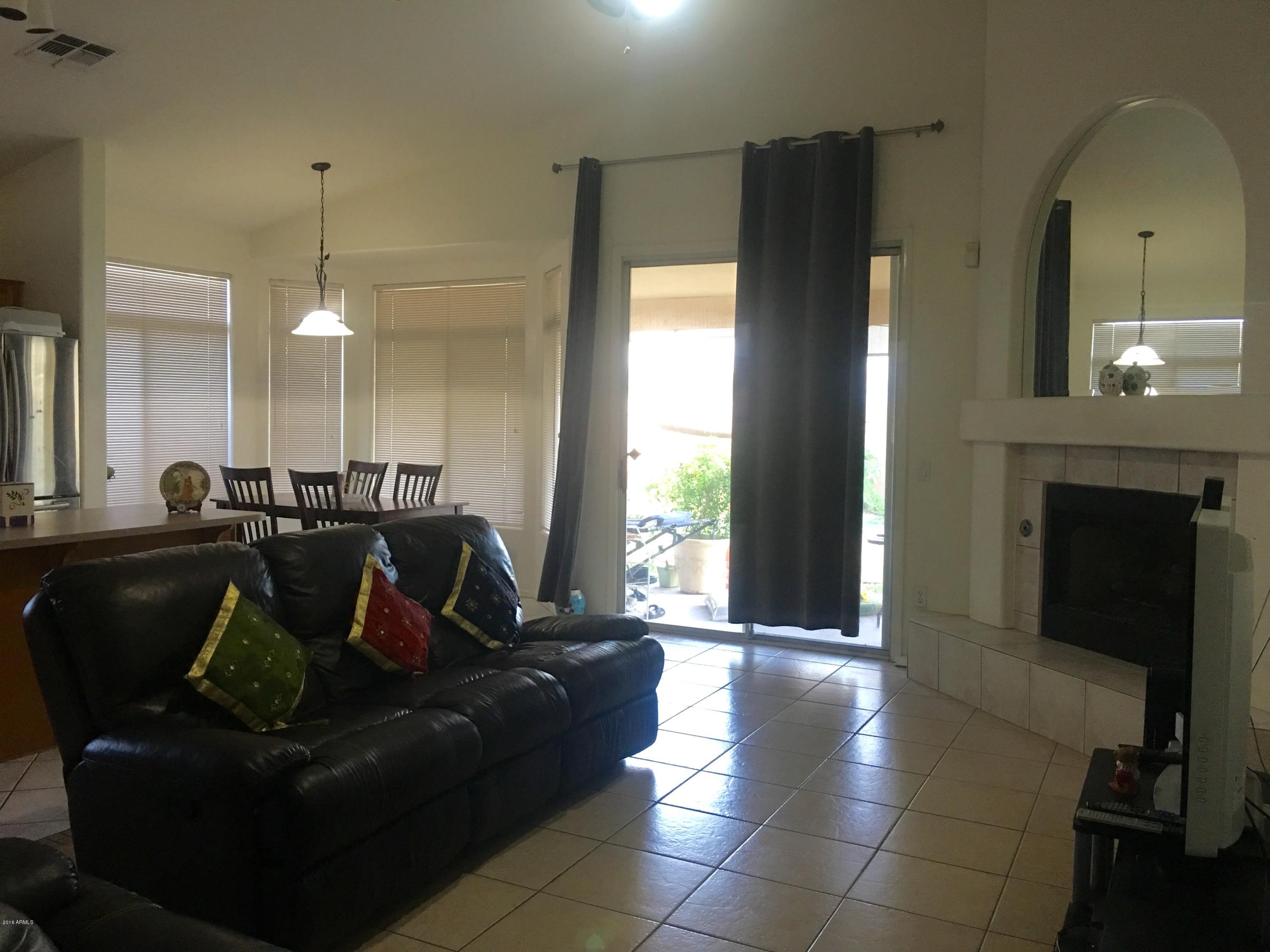 4769 W DETROIT Court