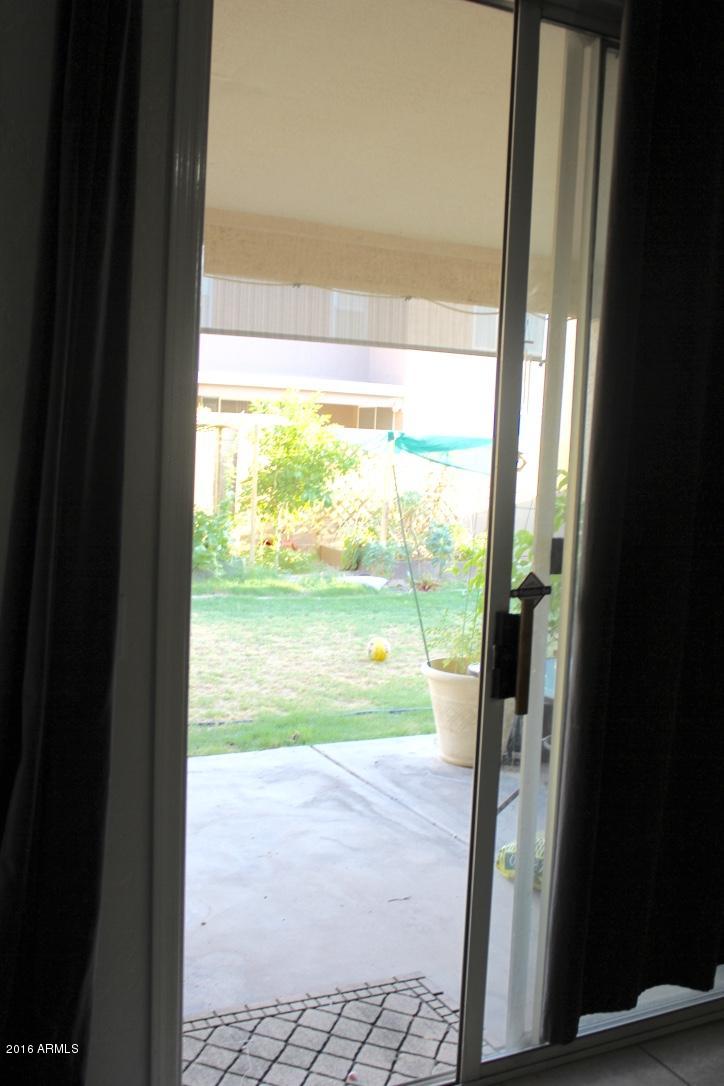 4769 W DETROIT Court