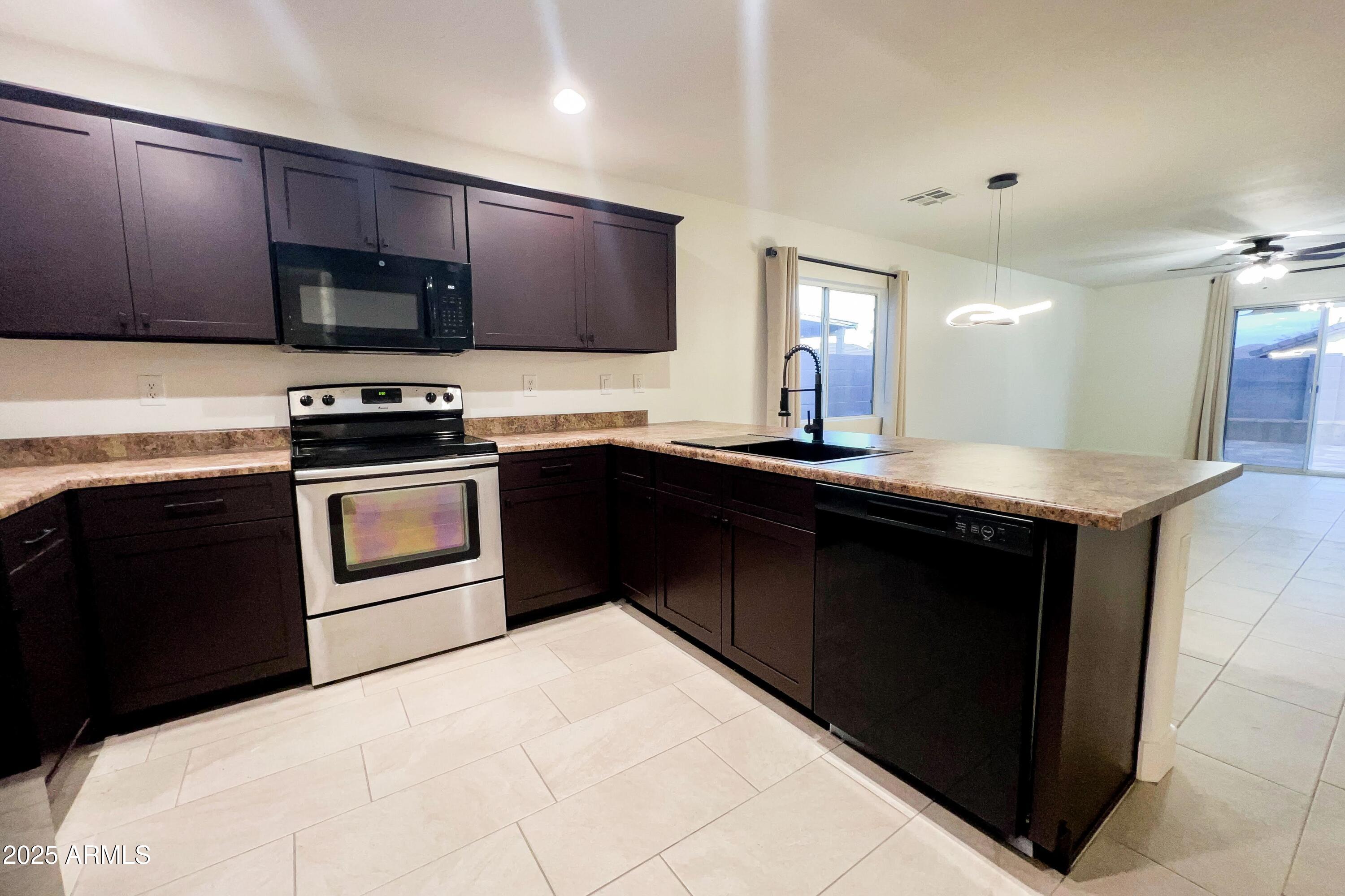 22755 W YAVAPAI Street