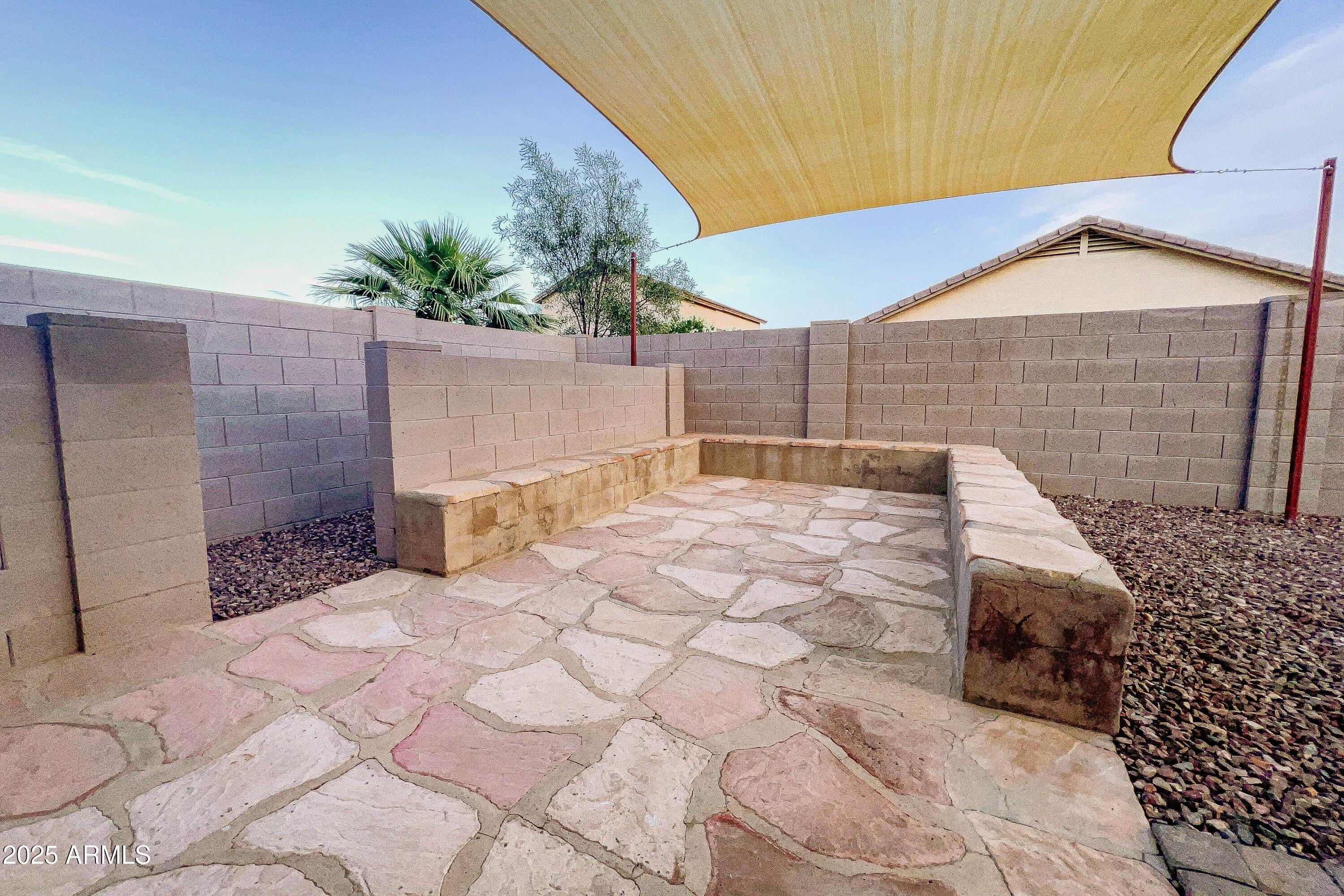 22755 W YAVAPAI Street