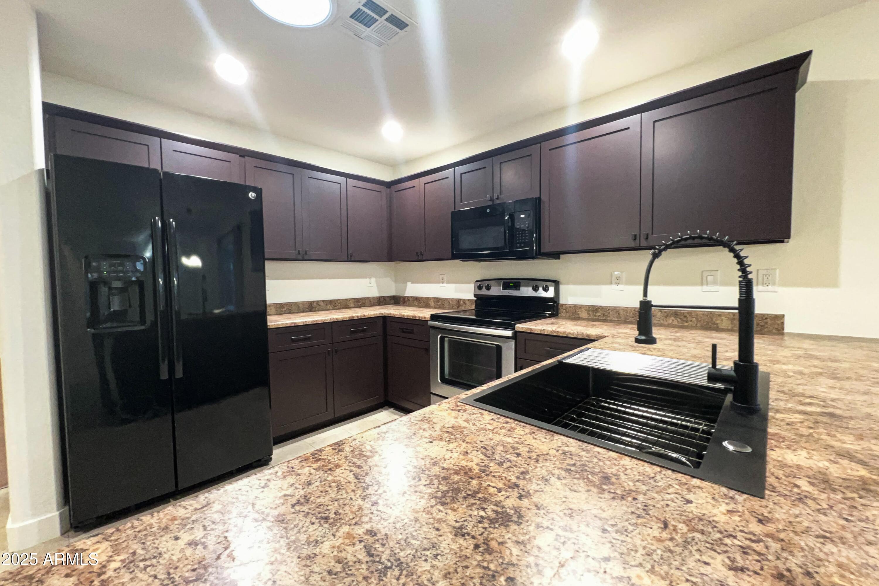 22755 W YAVAPAI Street