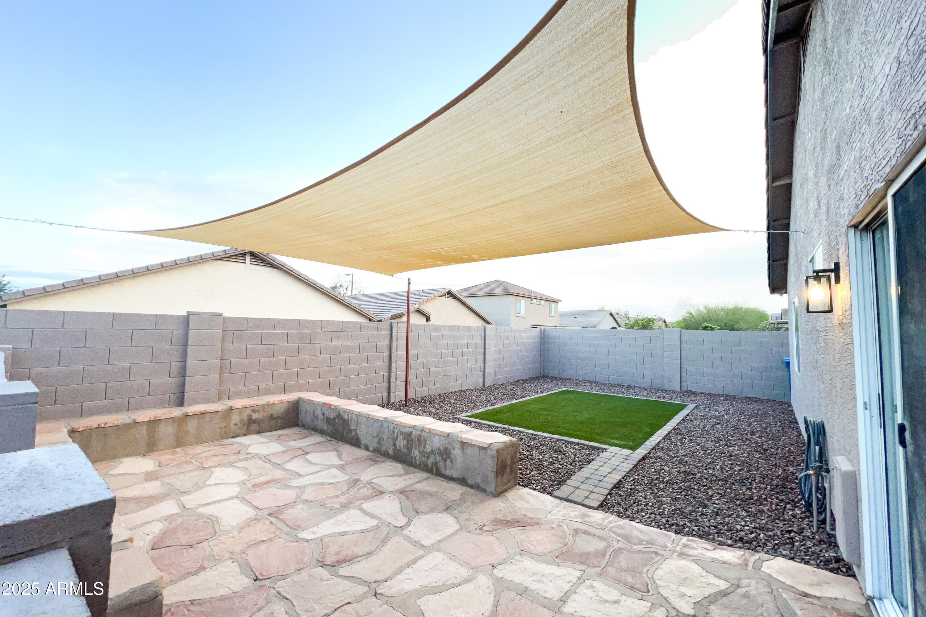 22755 W YAVAPAI Street