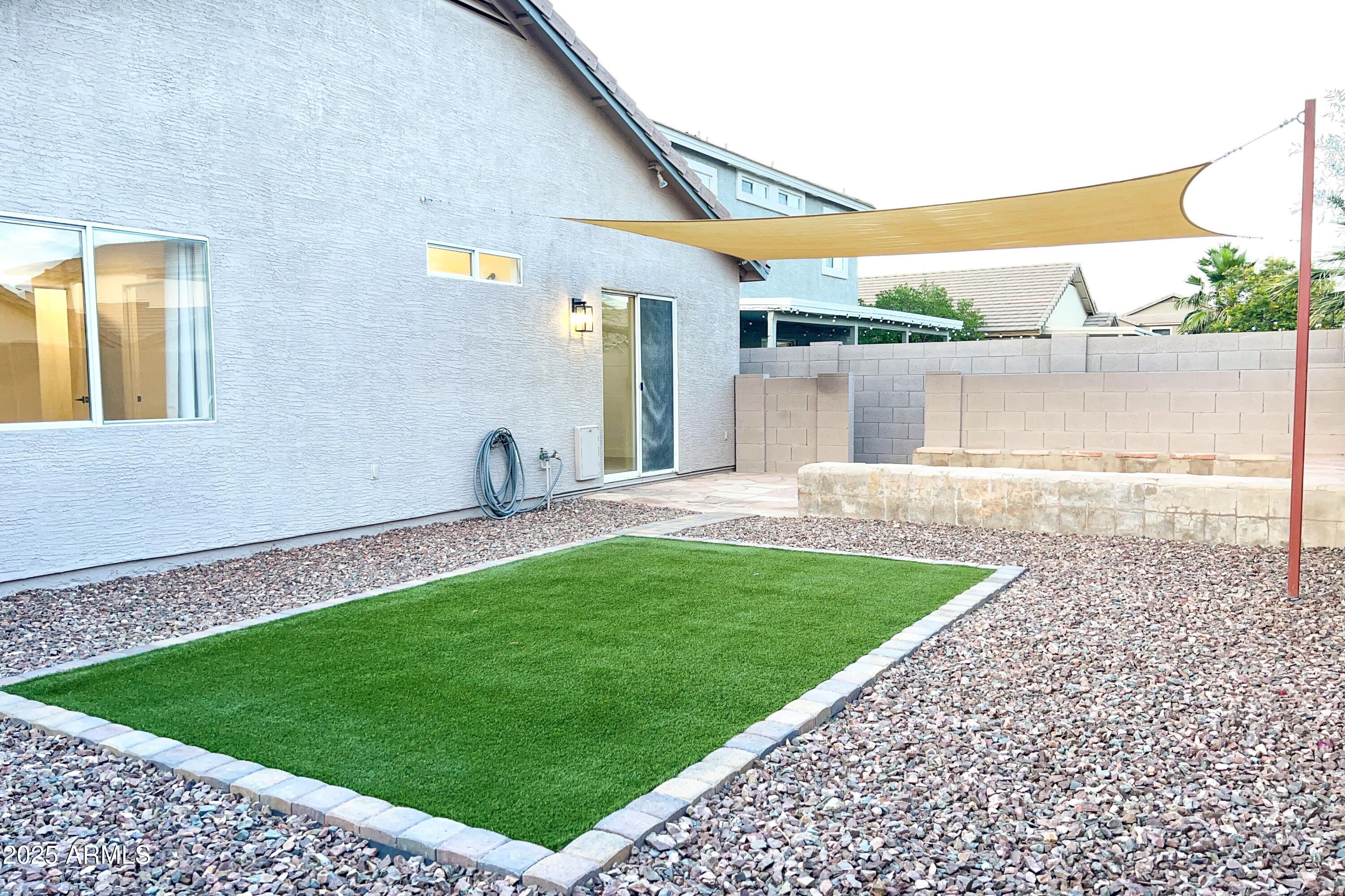 22755 W YAVAPAI Street