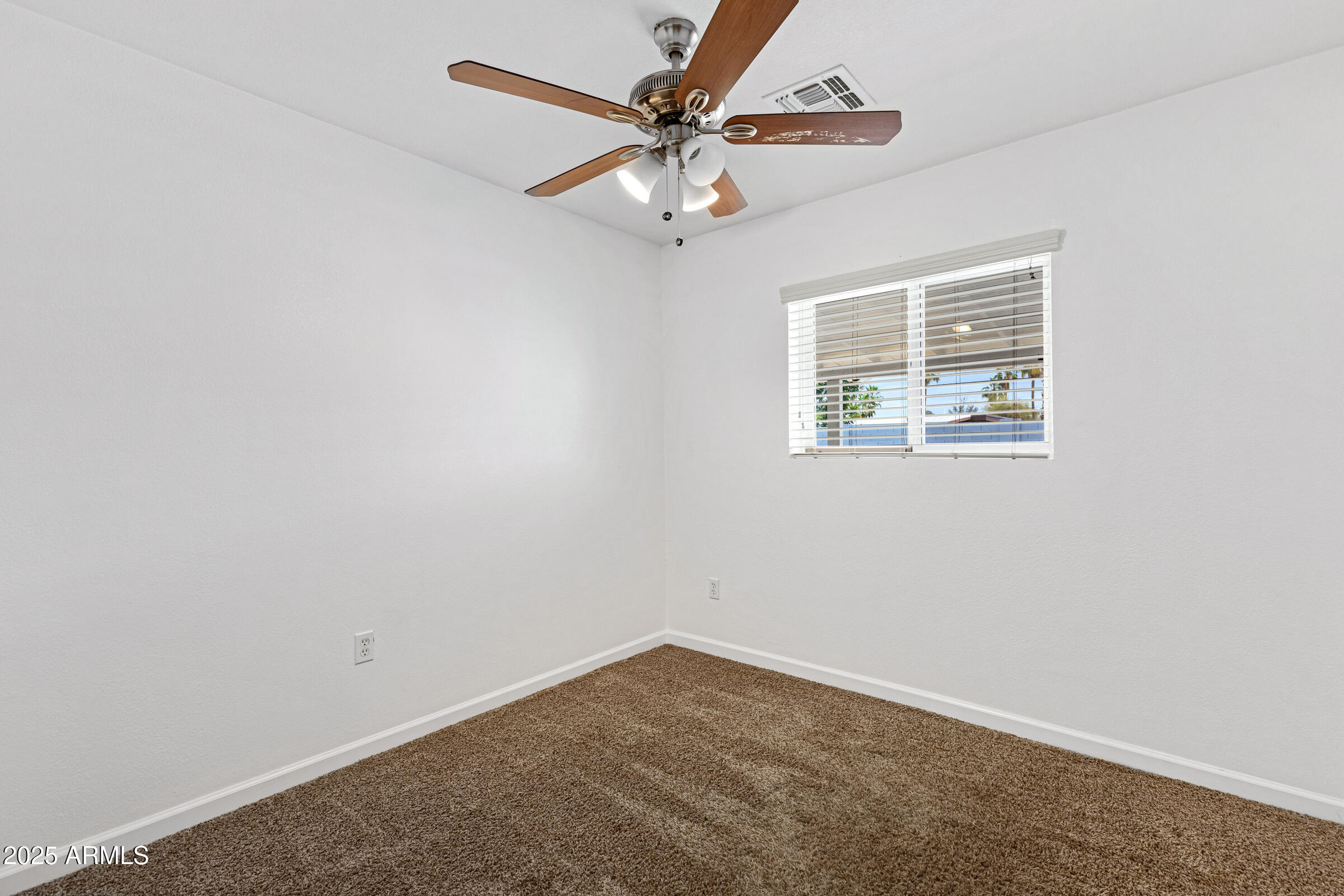 845 W SHANNON Street