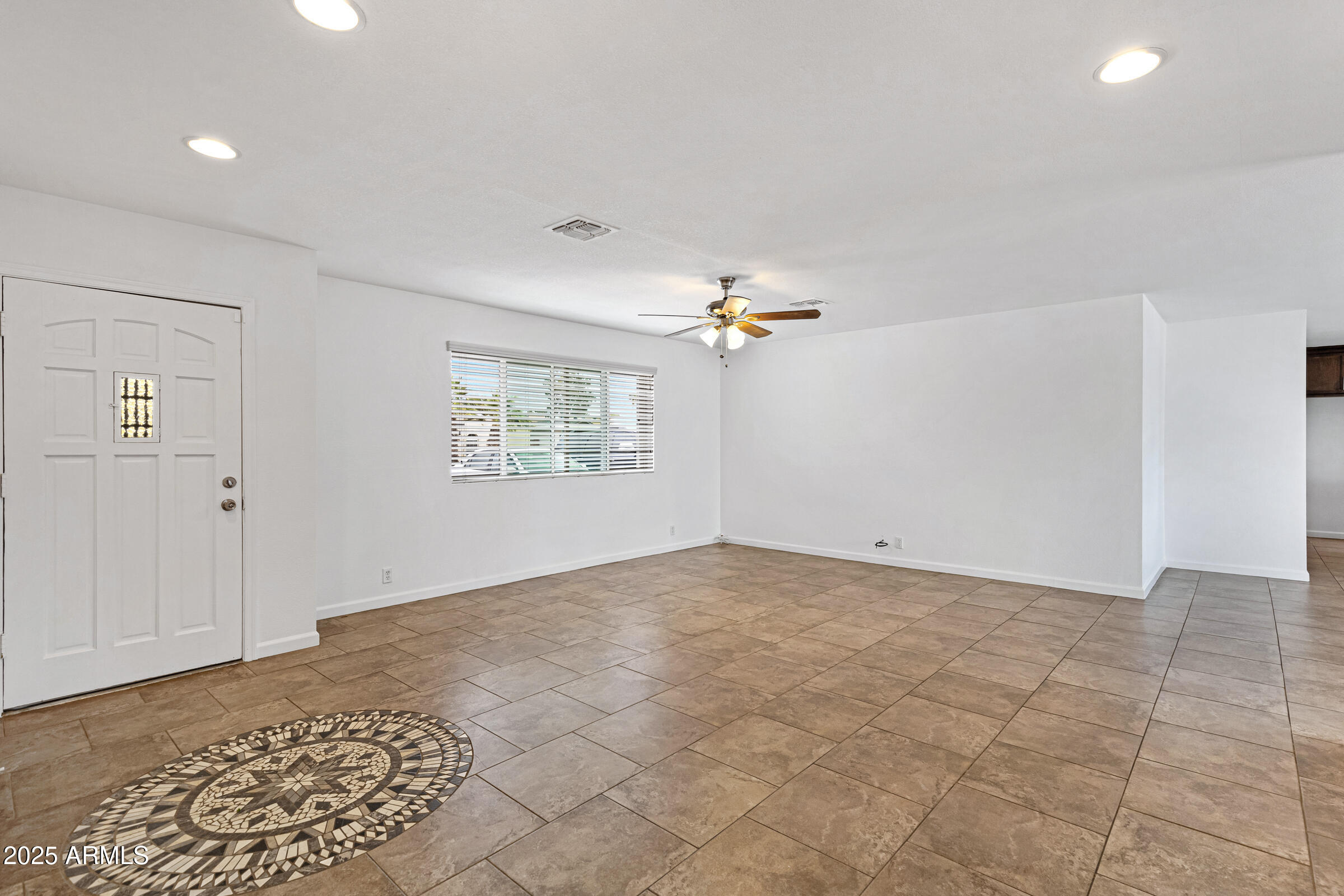 845 W SHANNON Street