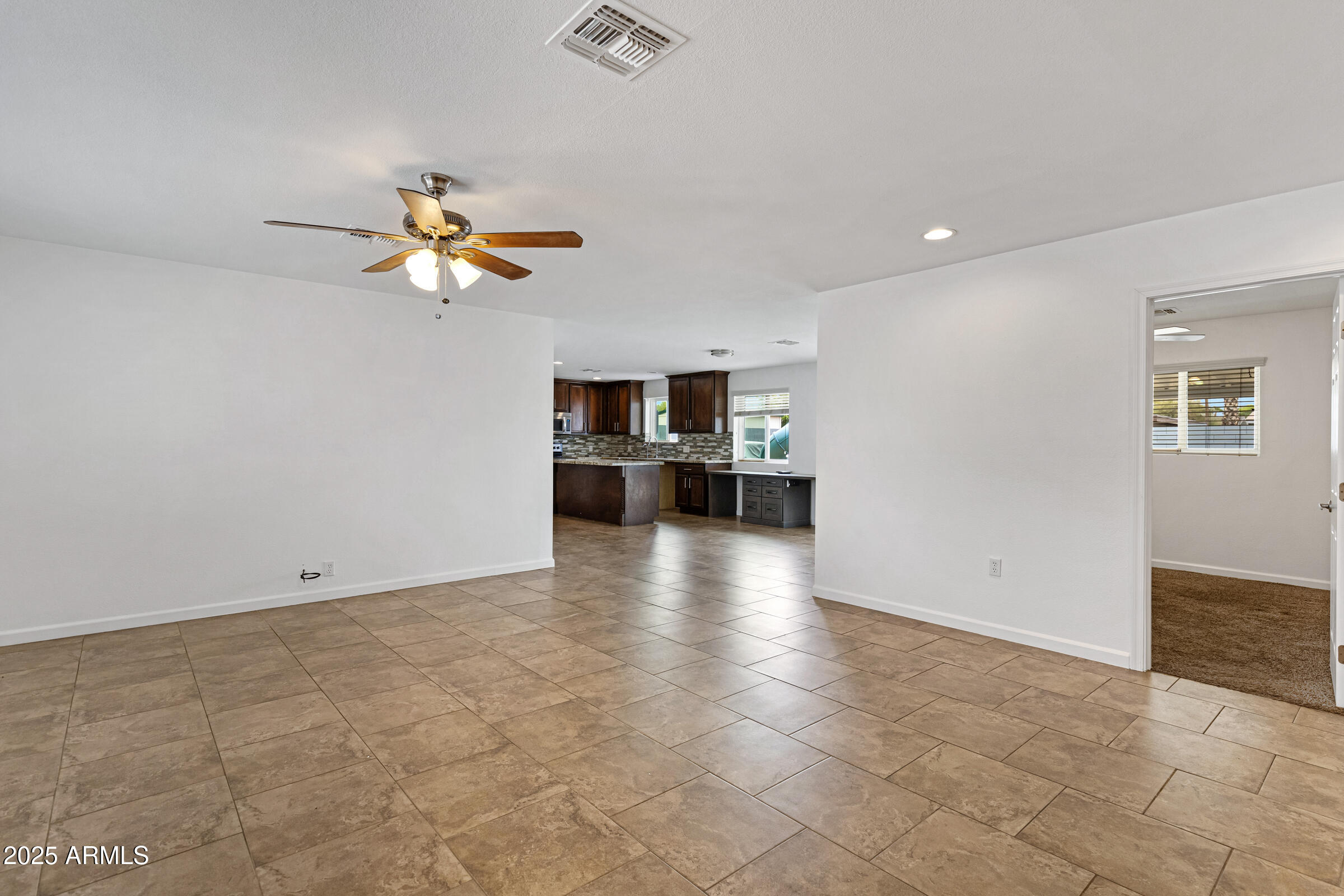 845 W SHANNON Street