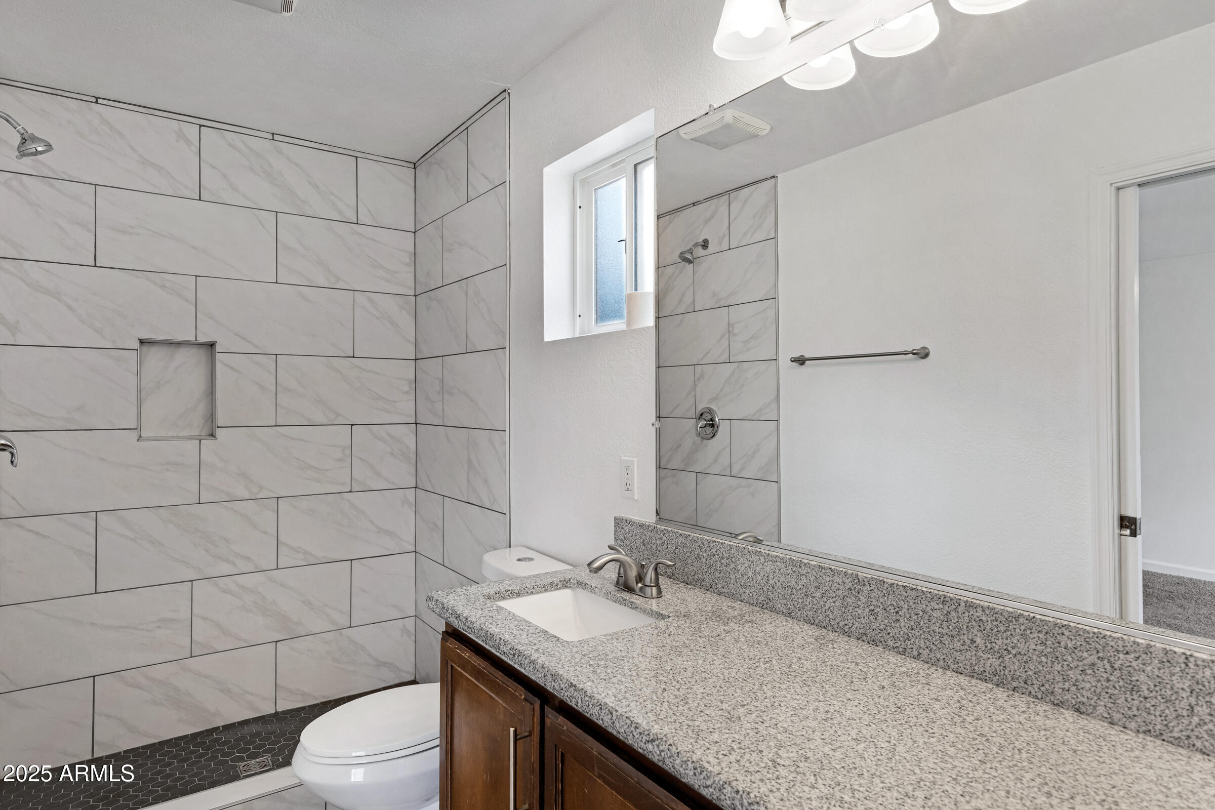 845 W SHANNON Street