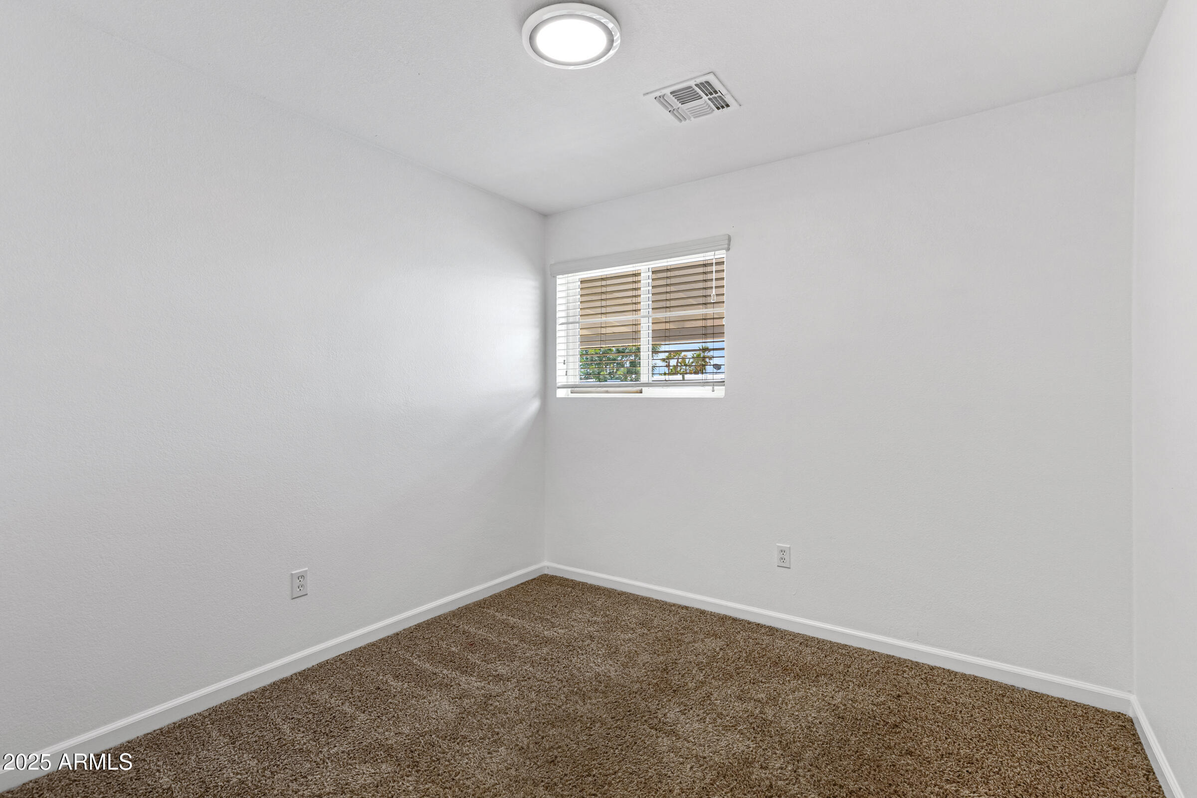 845 W SHANNON Street