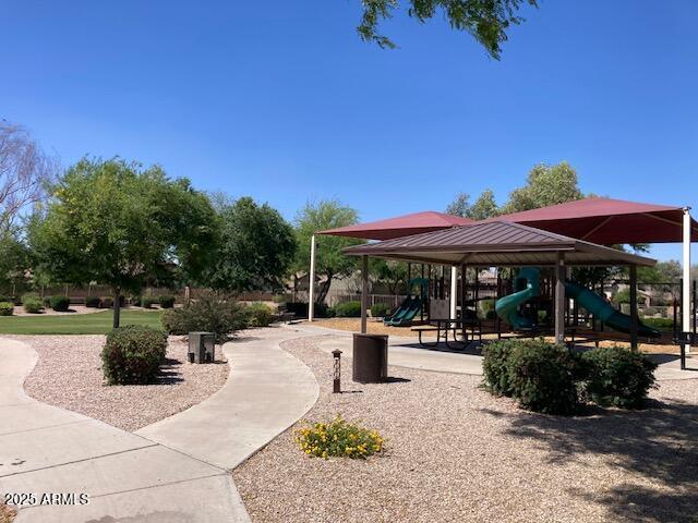 21059 E PICKETT Street