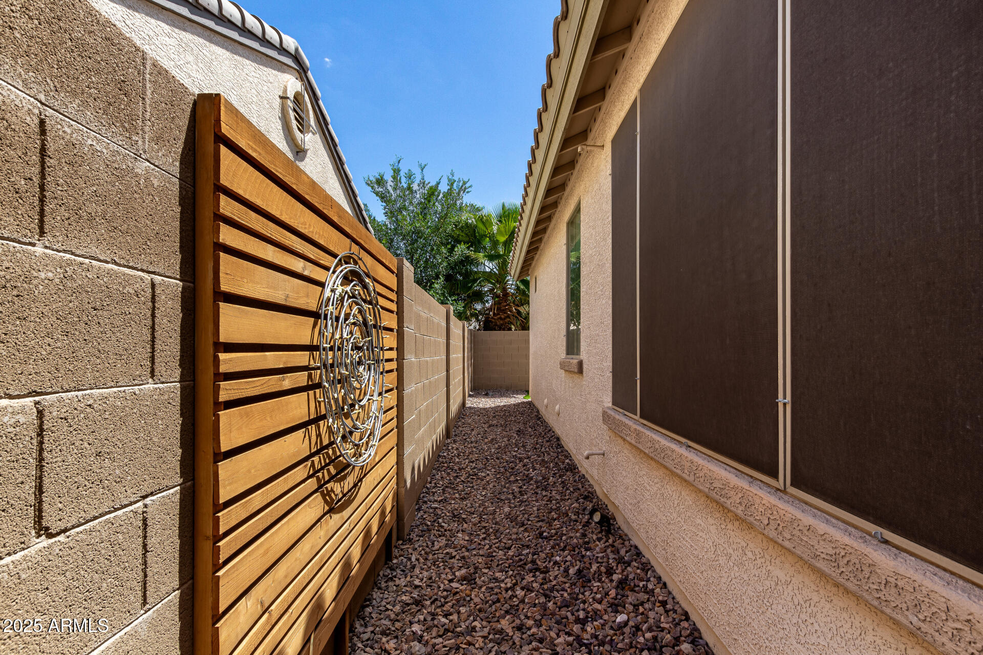 21059 E PICKETT Street