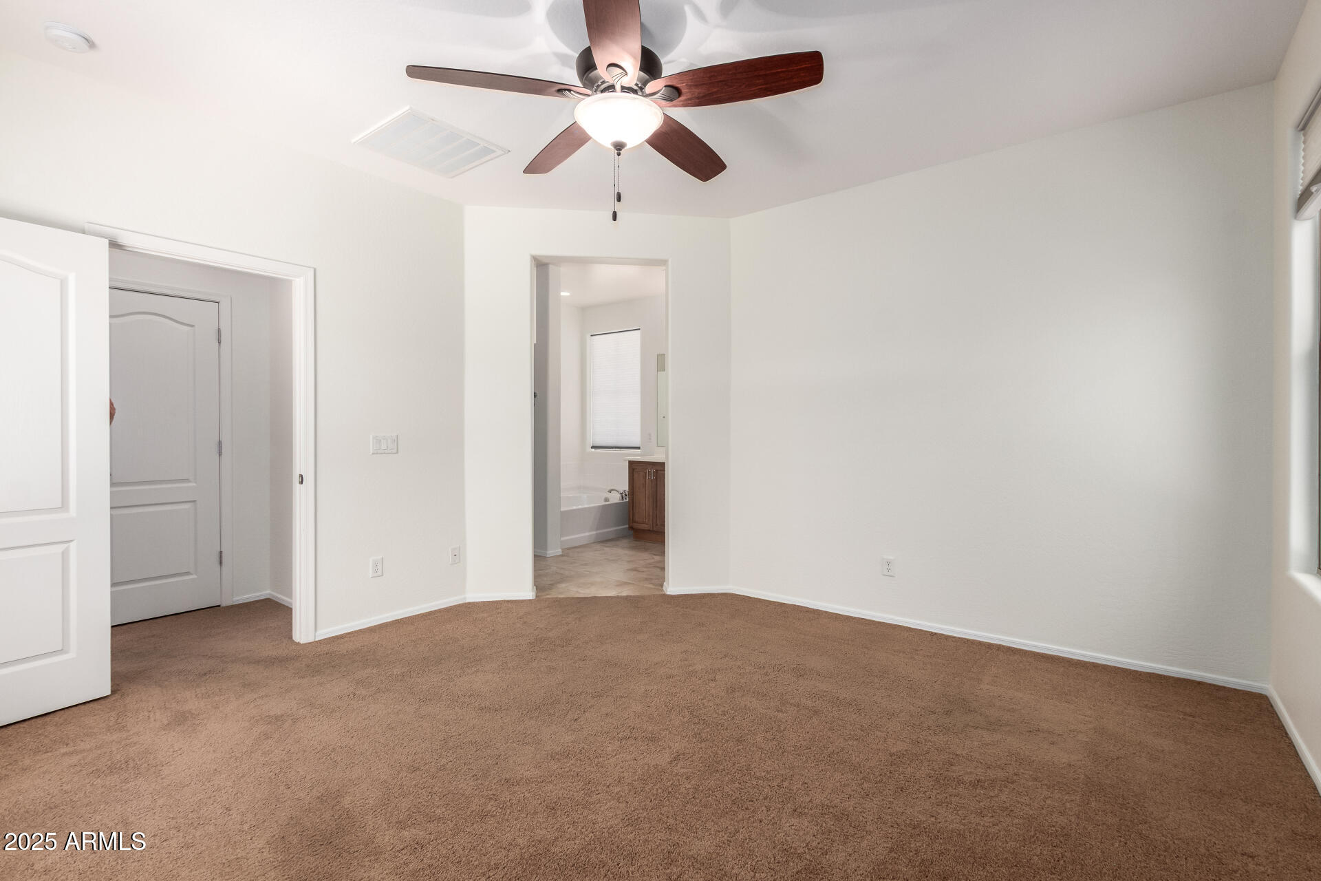 21059 E PICKETT Street