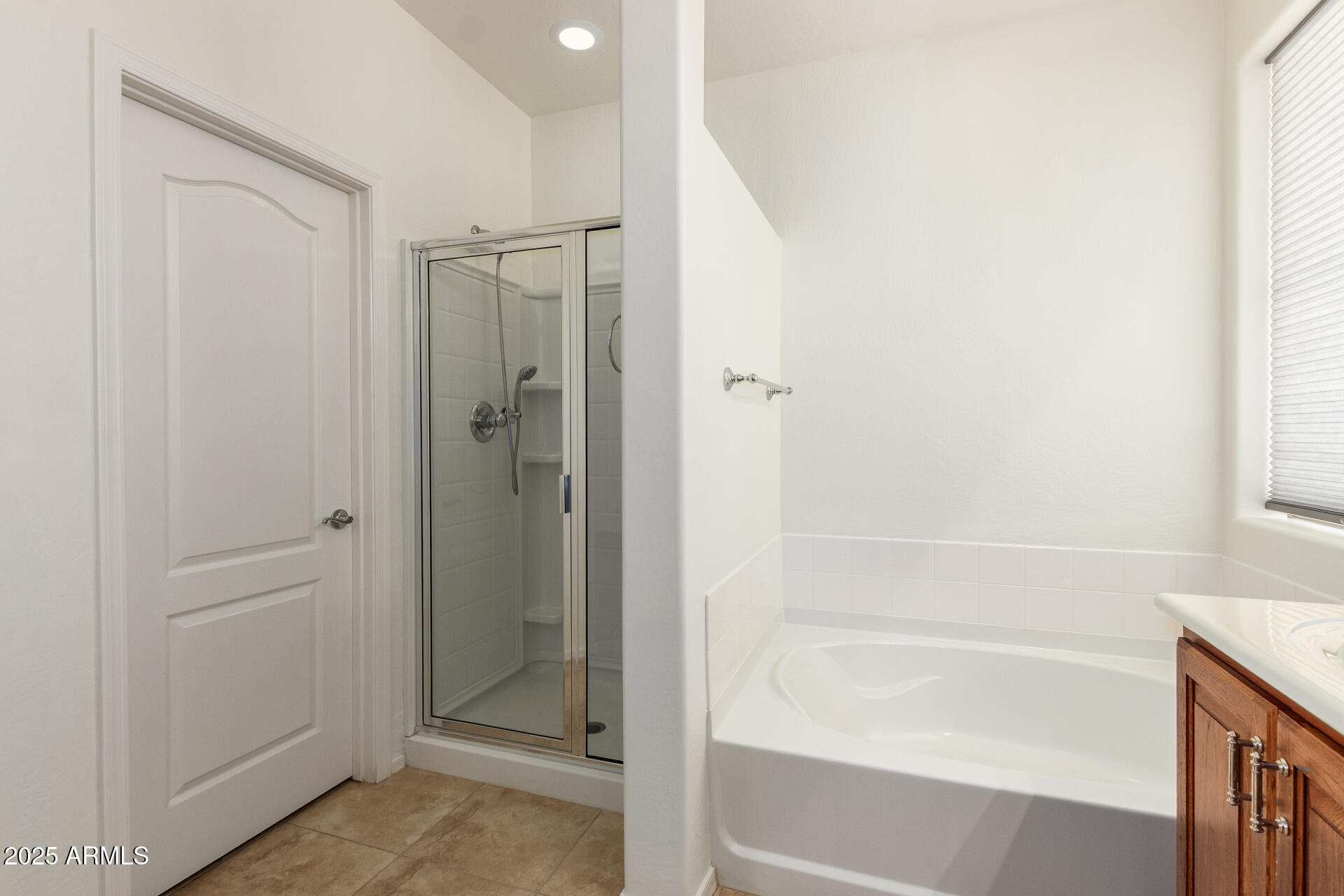 21059 E PICKETT Street