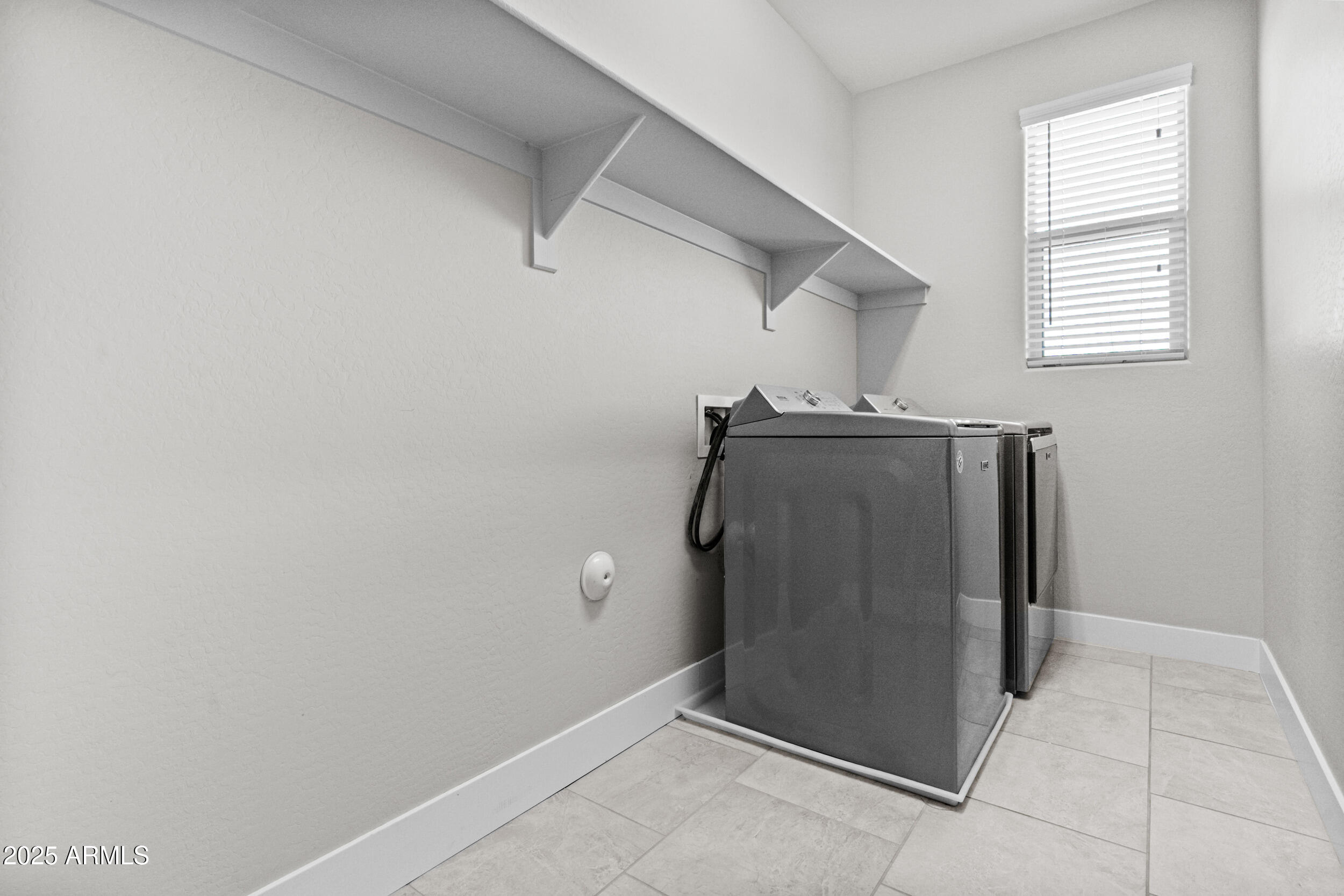 9727 E TORINO Avenue