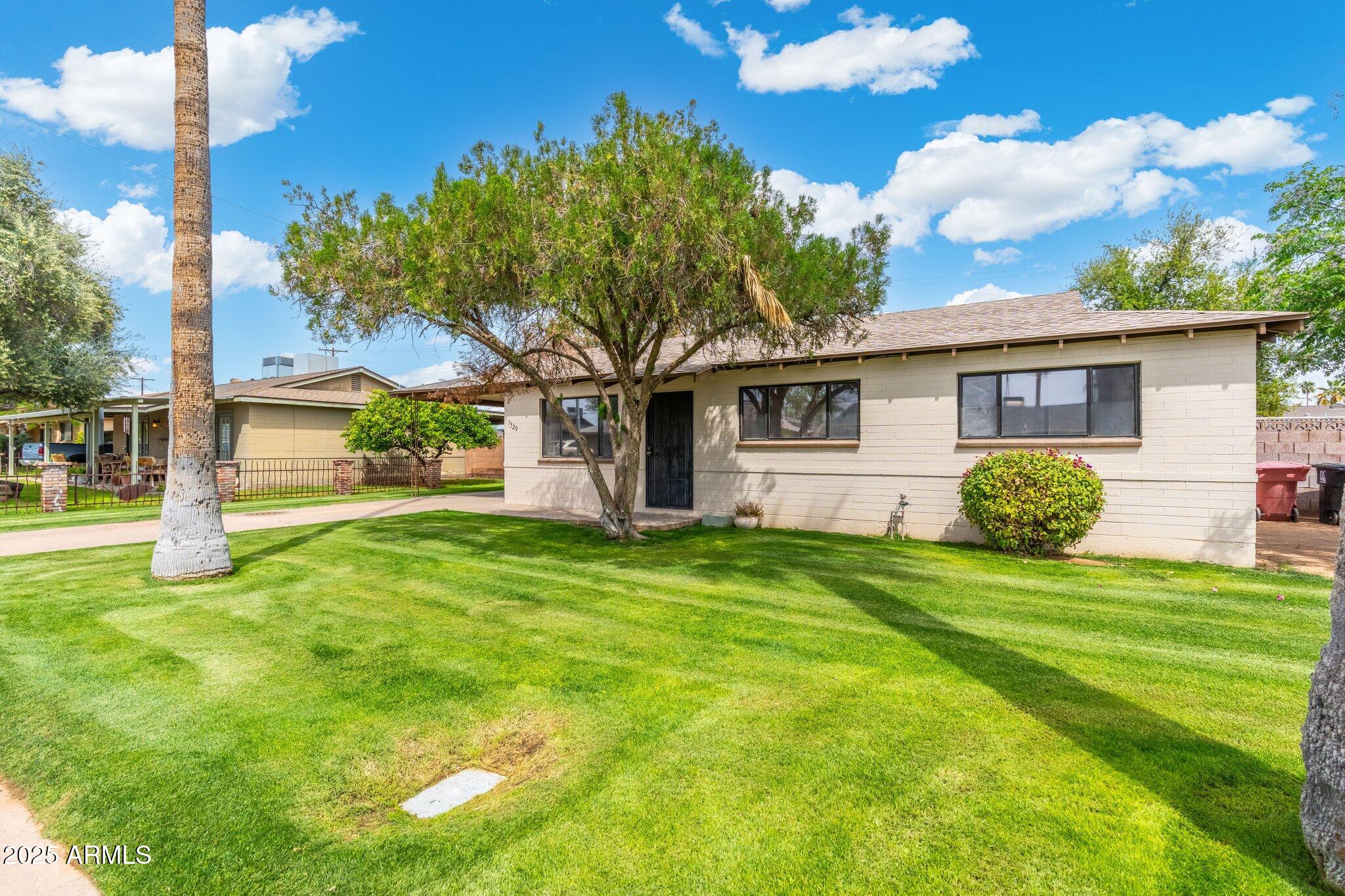 7520 E DIAMOND Street