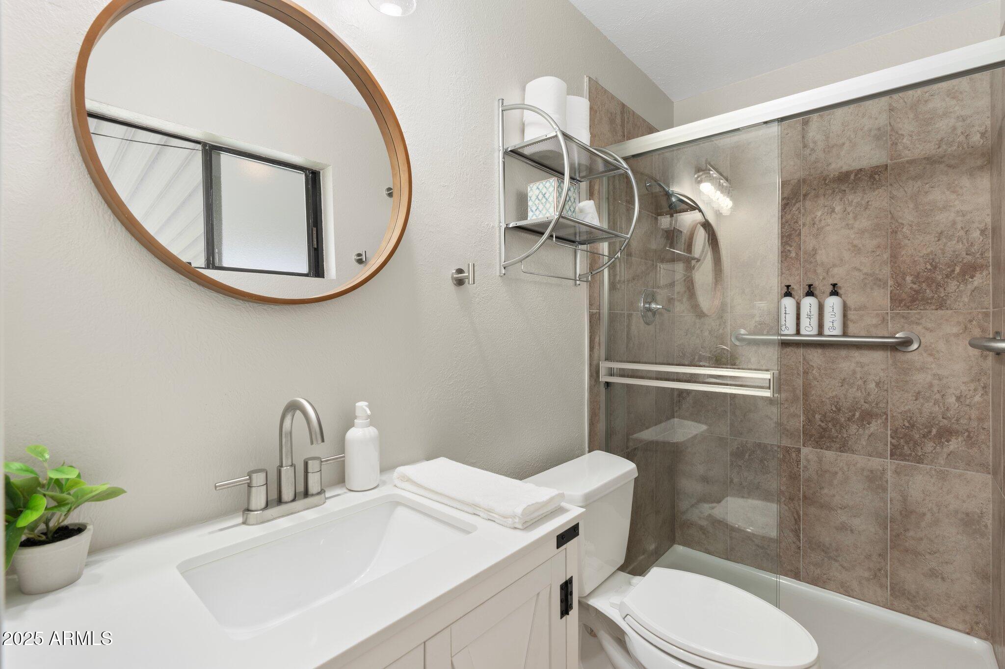 7520 E DIAMOND Street