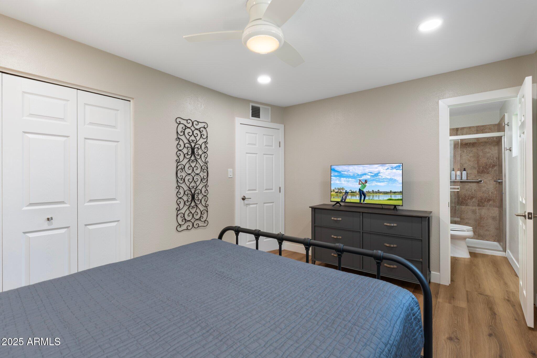 7520 E DIAMOND Street