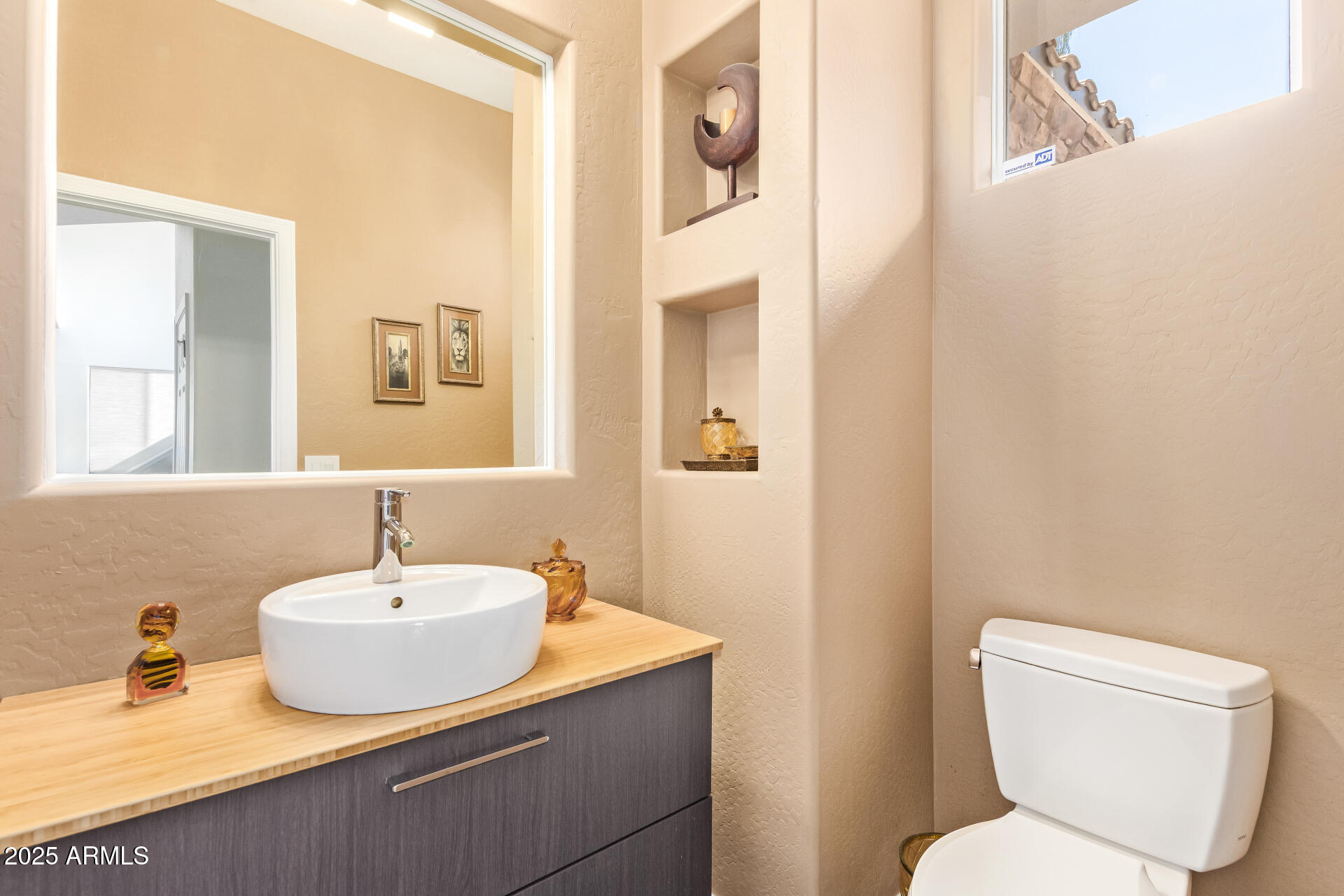 7445 E EAGLE CREST Drive, 1061