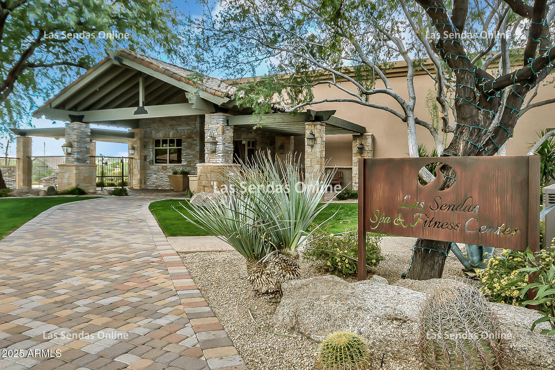 7445 E EAGLE CREST Drive, 1061