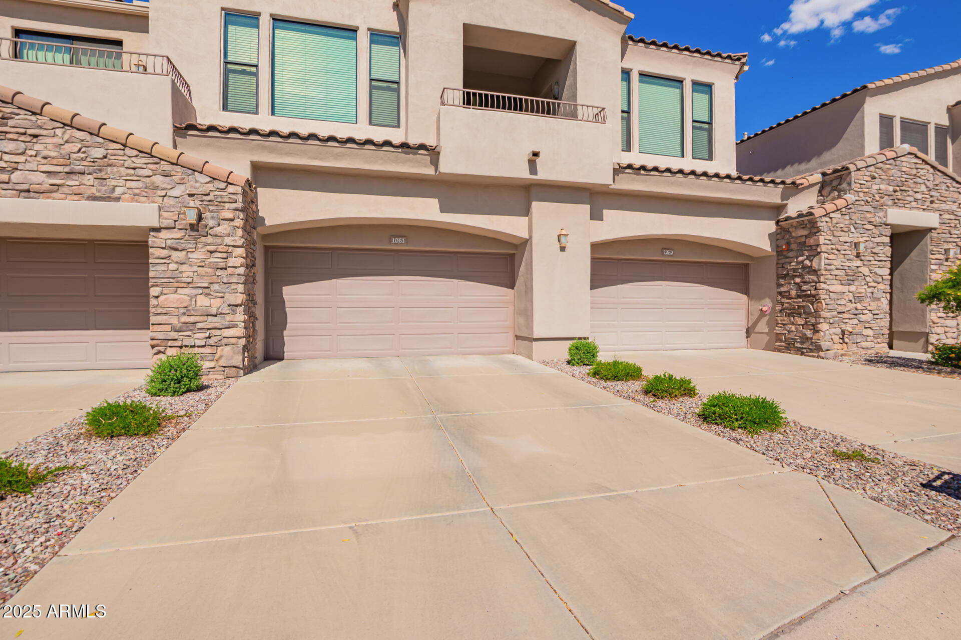 7445 E EAGLE CREST Drive, 1061