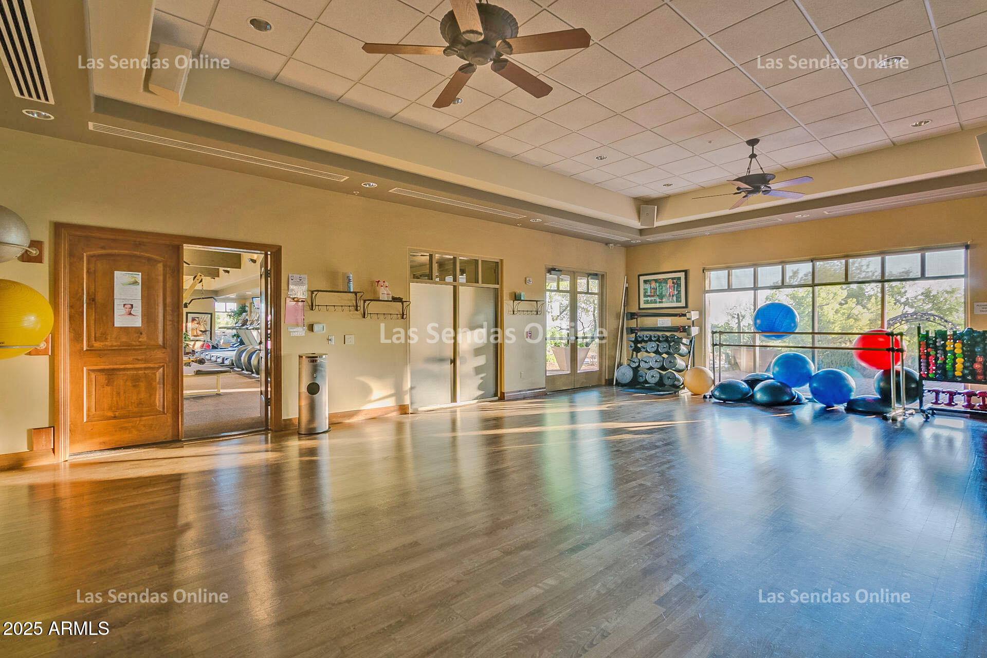 7445 E EAGLE CREST Drive, 1061