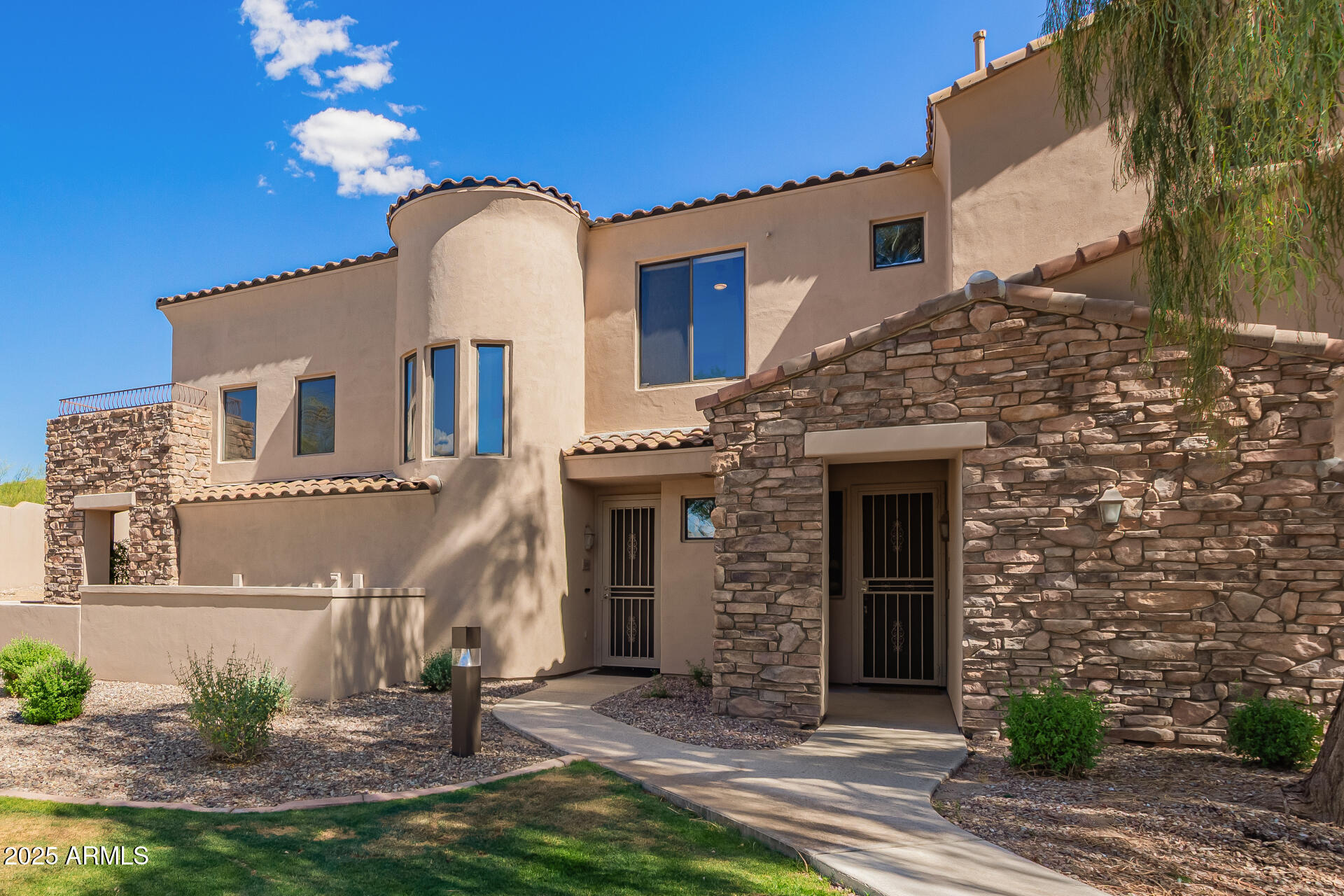 7445 E EAGLE CREST Drive, 1061