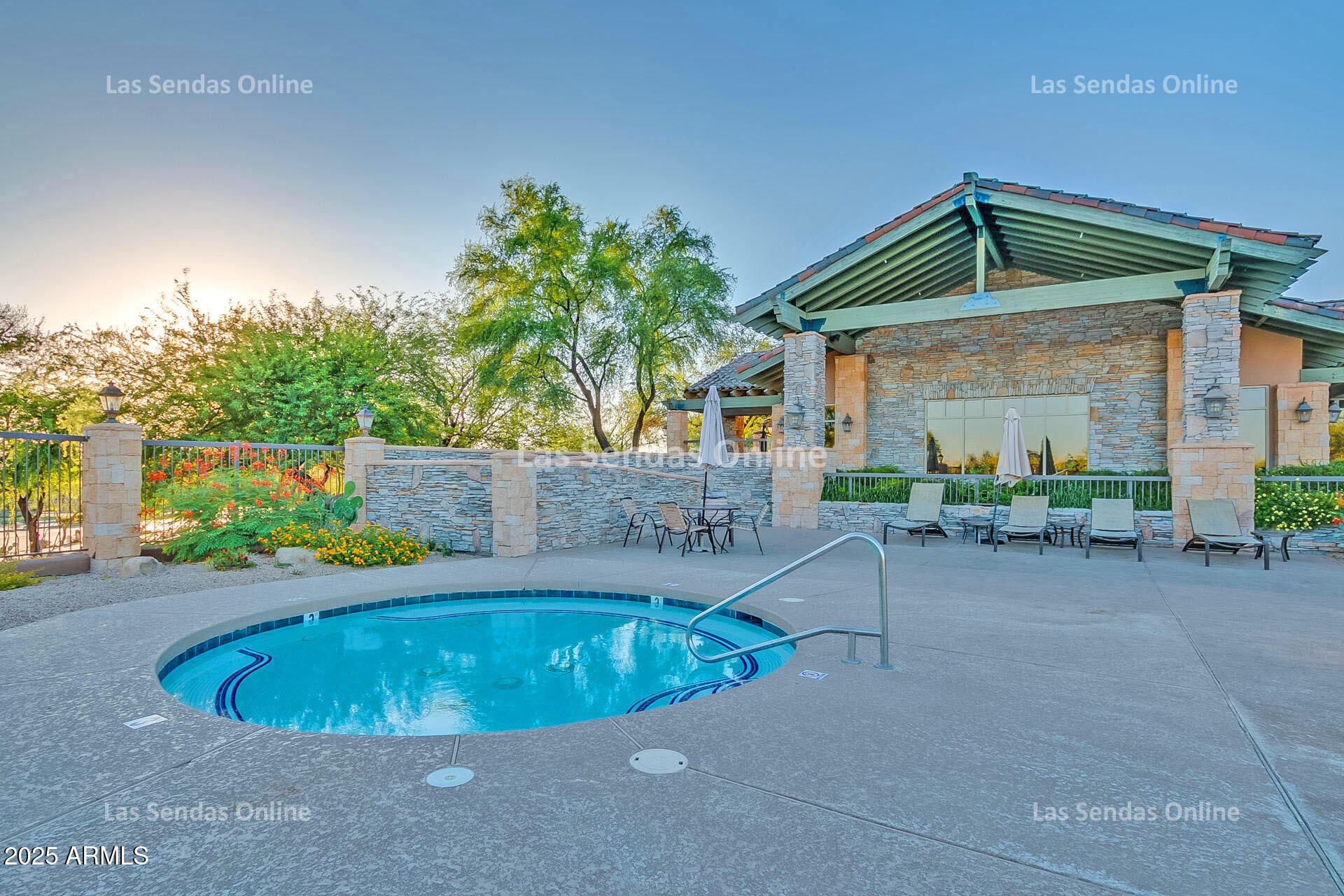 7445 E EAGLE CREST Drive, 1061