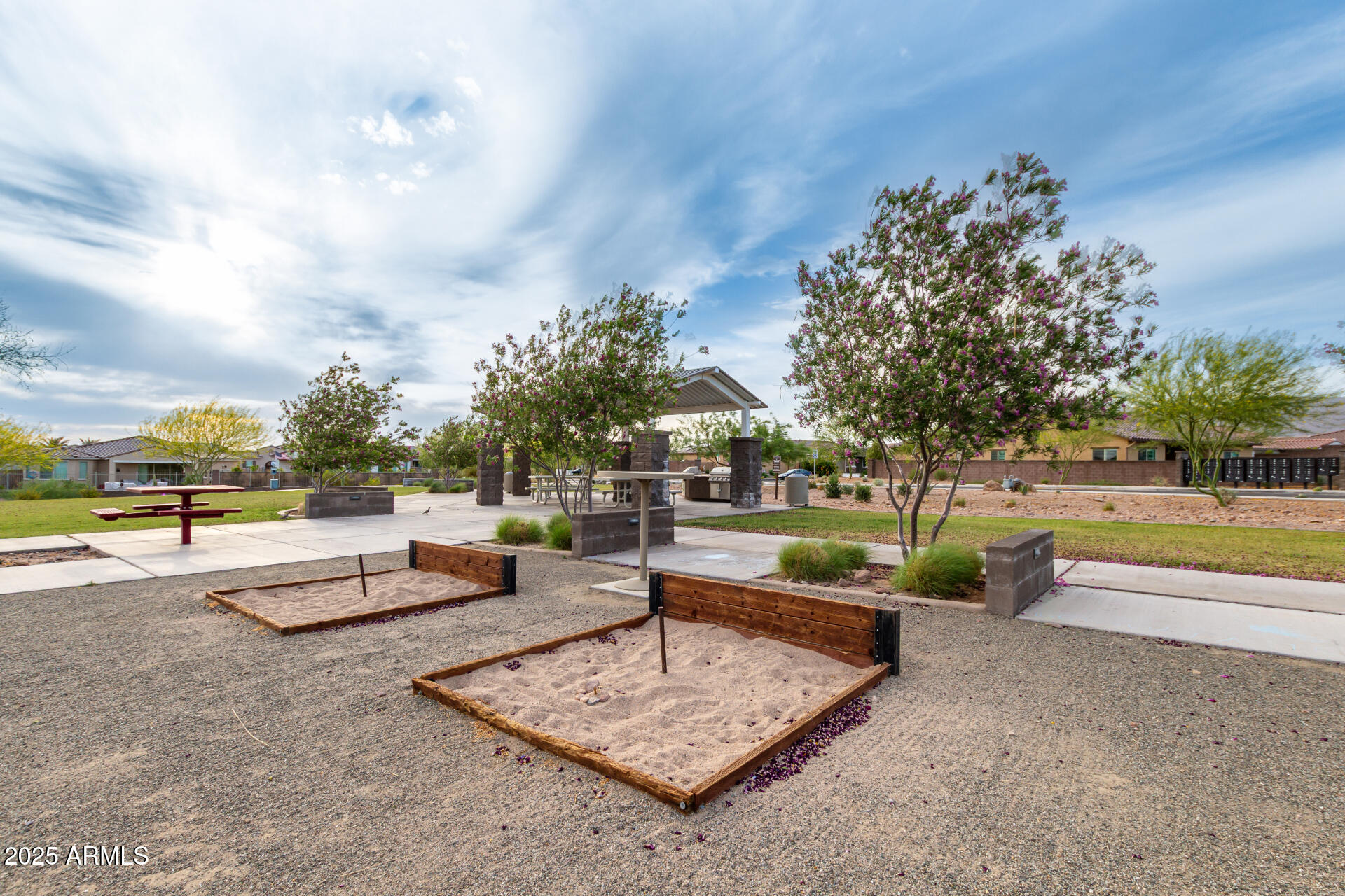 7618 S LONE PINE Place