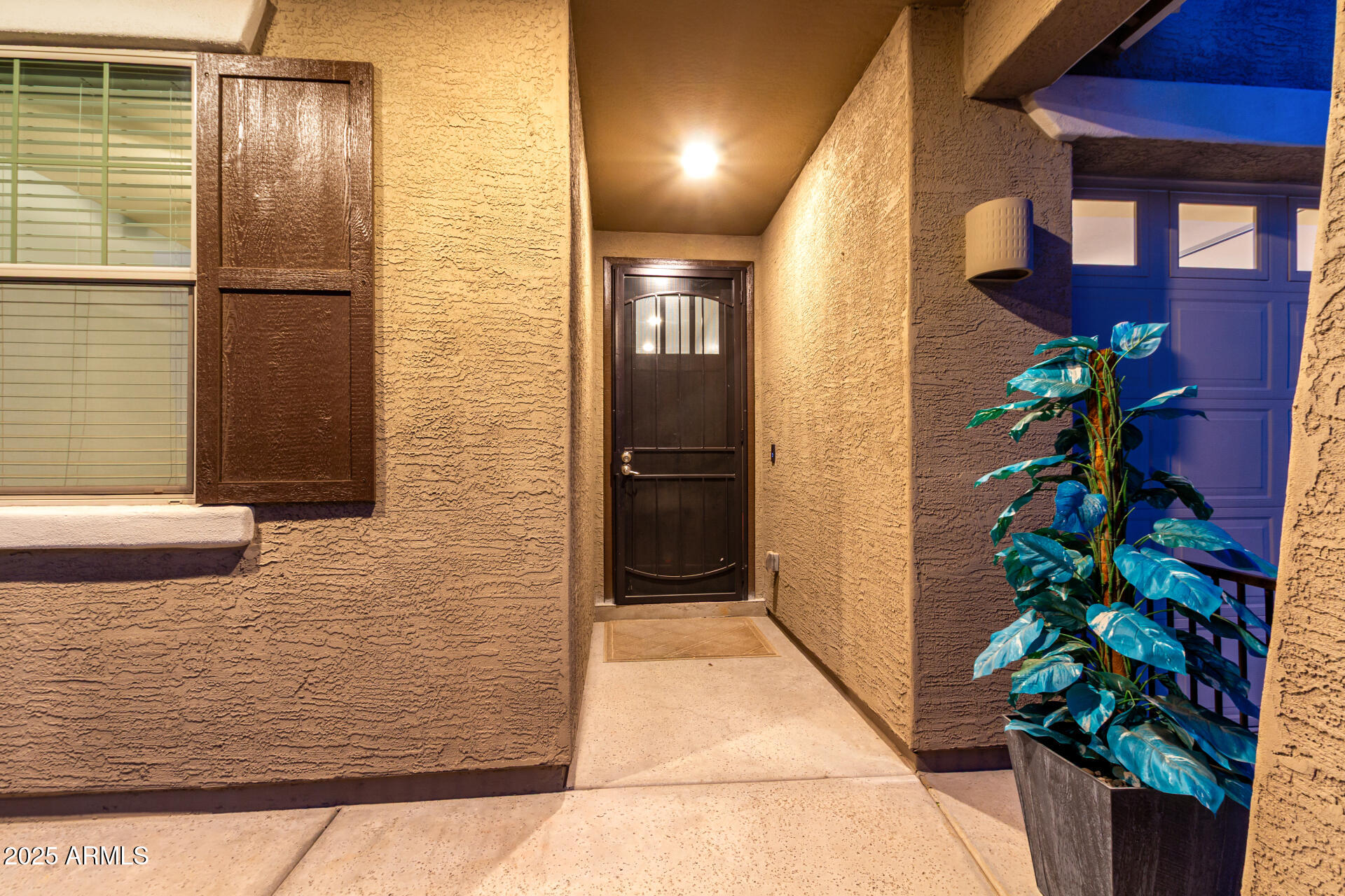 7618 S LONE PINE Place