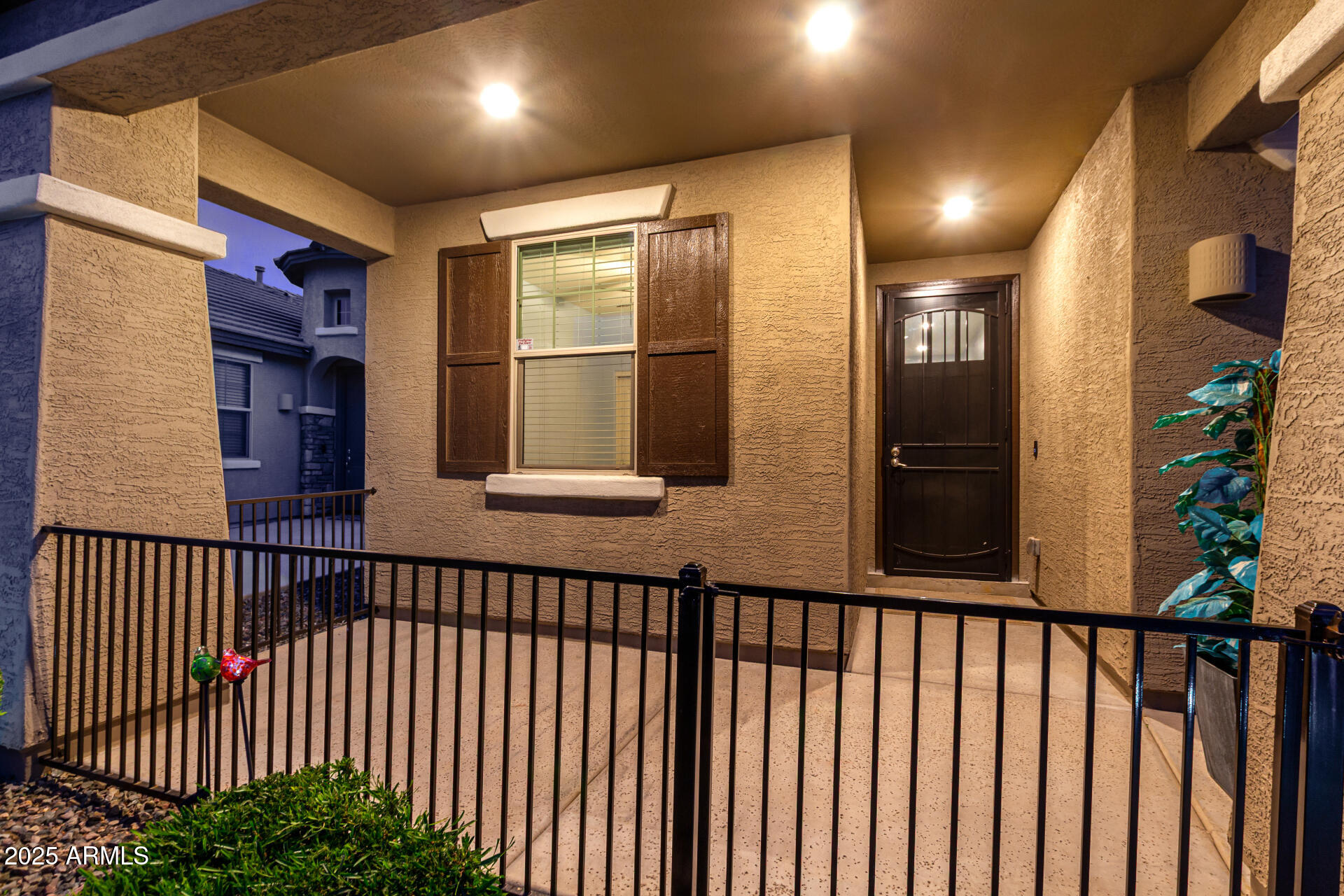 7618 S LONE PINE Place