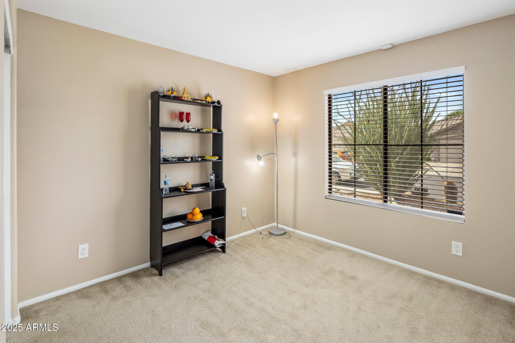 3353 E BLACKHAWK Drive