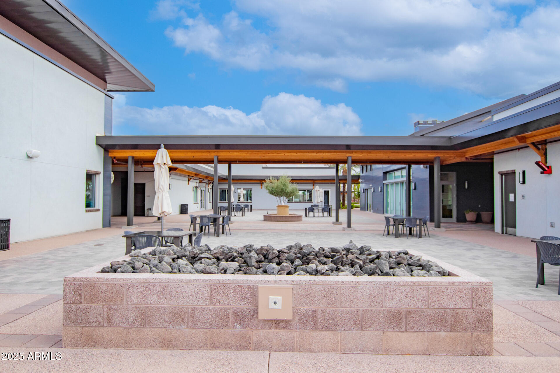 9535 E TUPELO Avenue