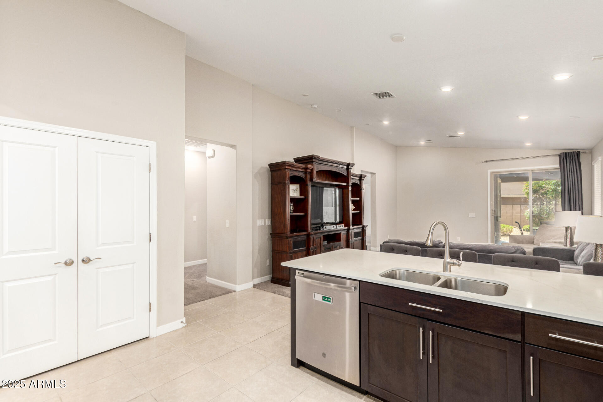 9535 E TUPELO Avenue