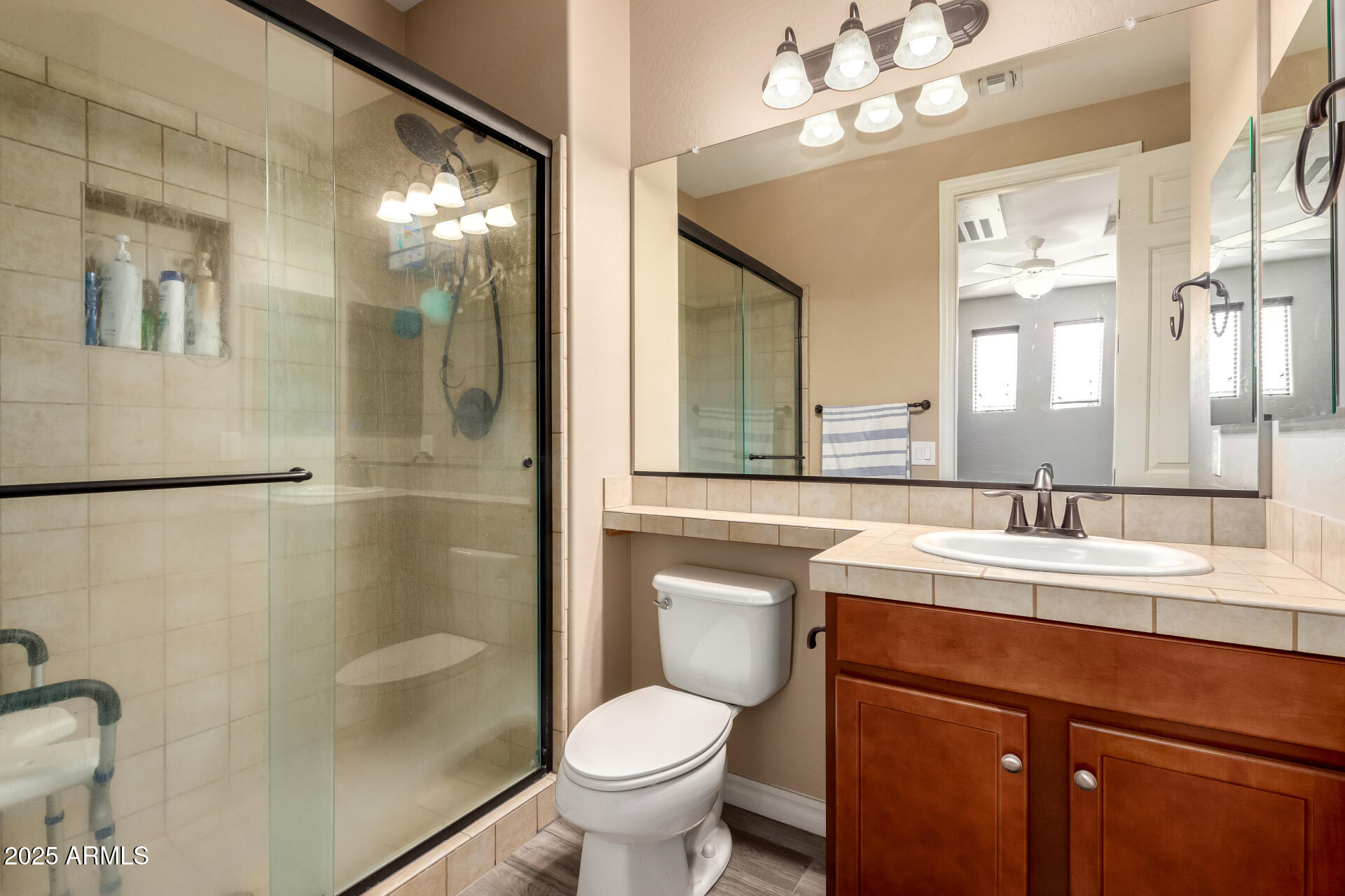 1217 W FEVER TREE Avenue