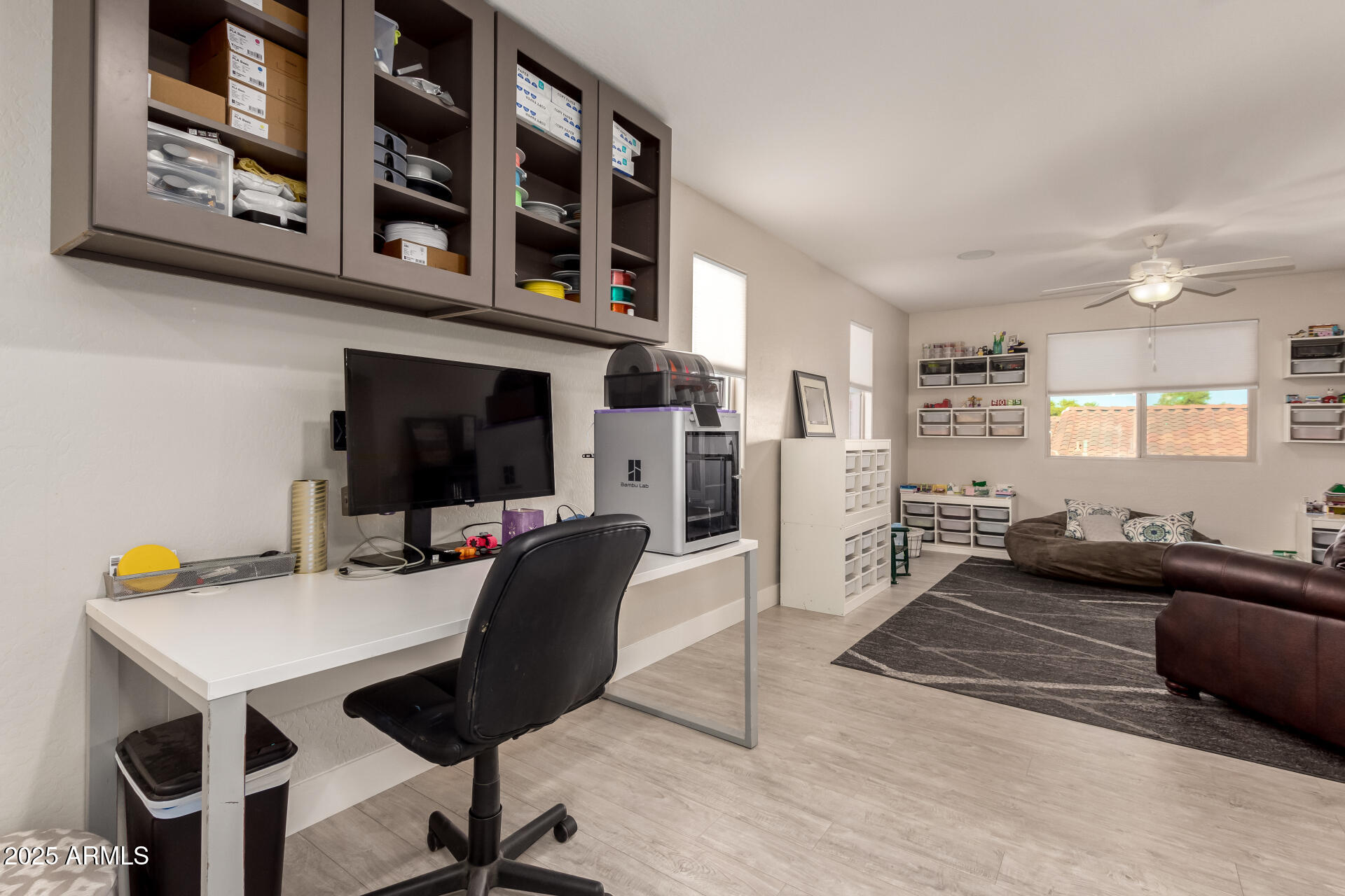 1217 W FEVER TREE Avenue