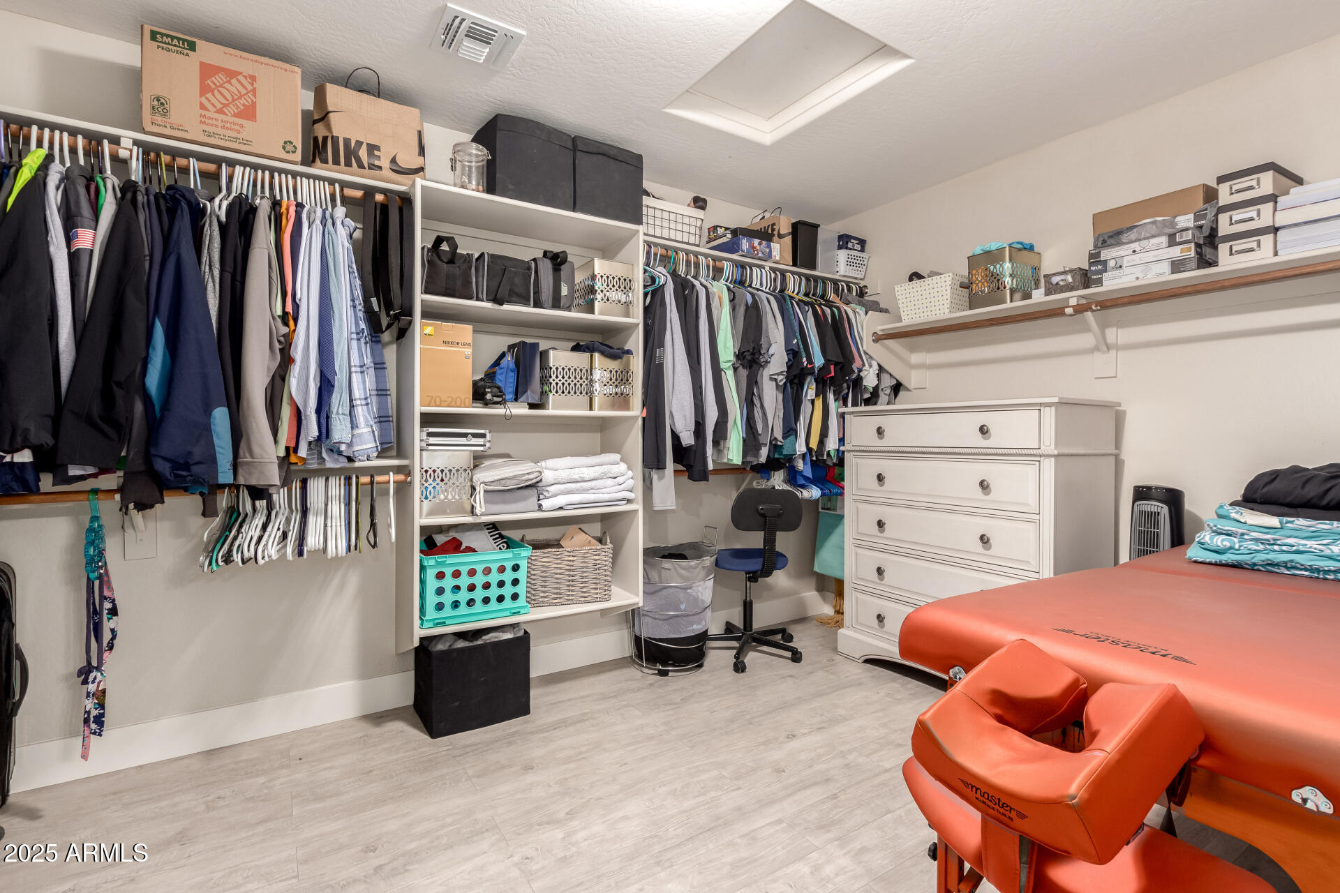 1217 W FEVER TREE Avenue