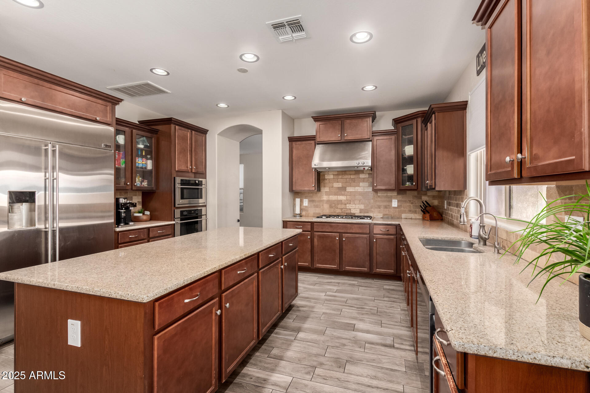 1217 W FEVER TREE Avenue