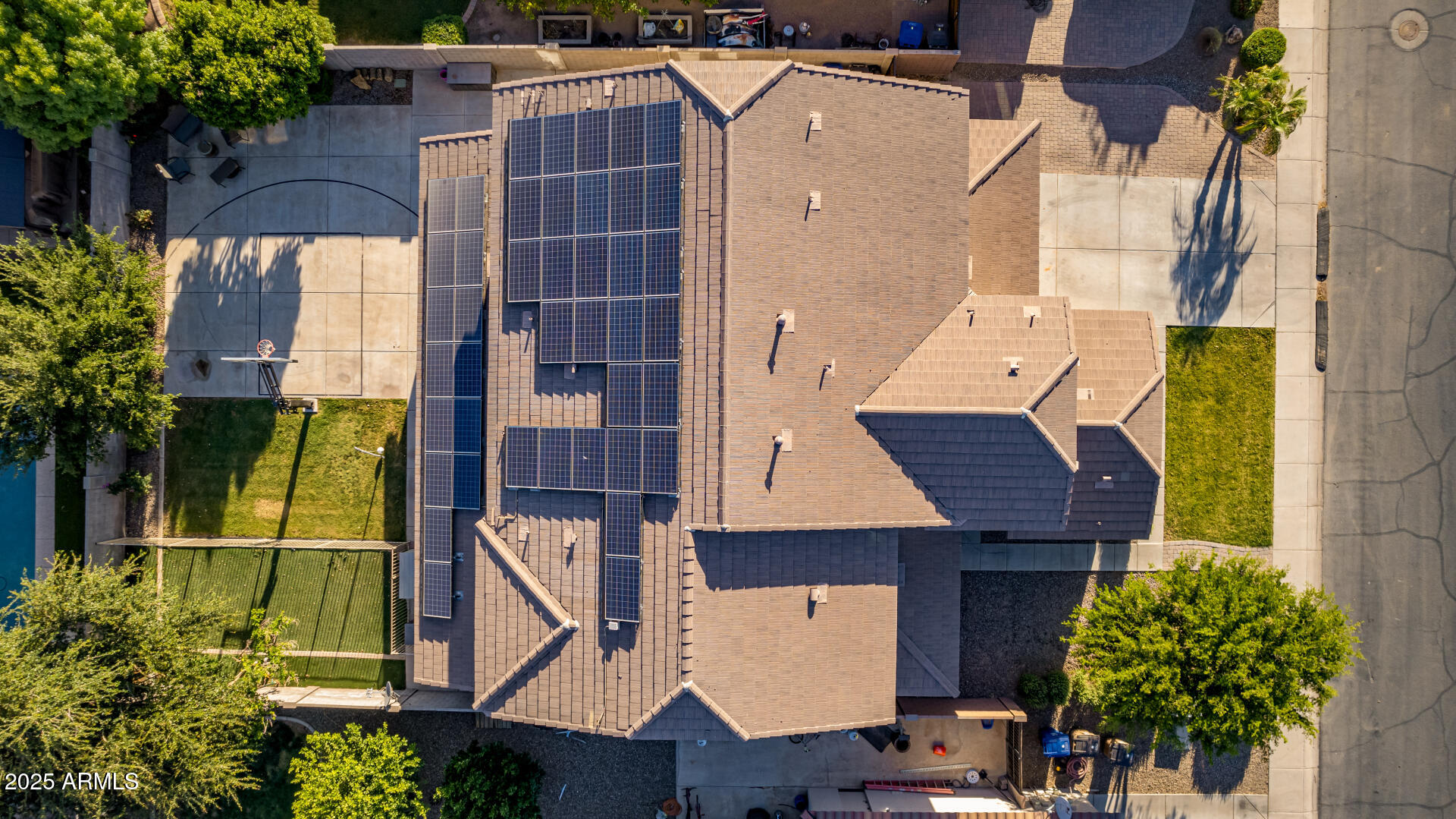 1217 W FEVER TREE Avenue