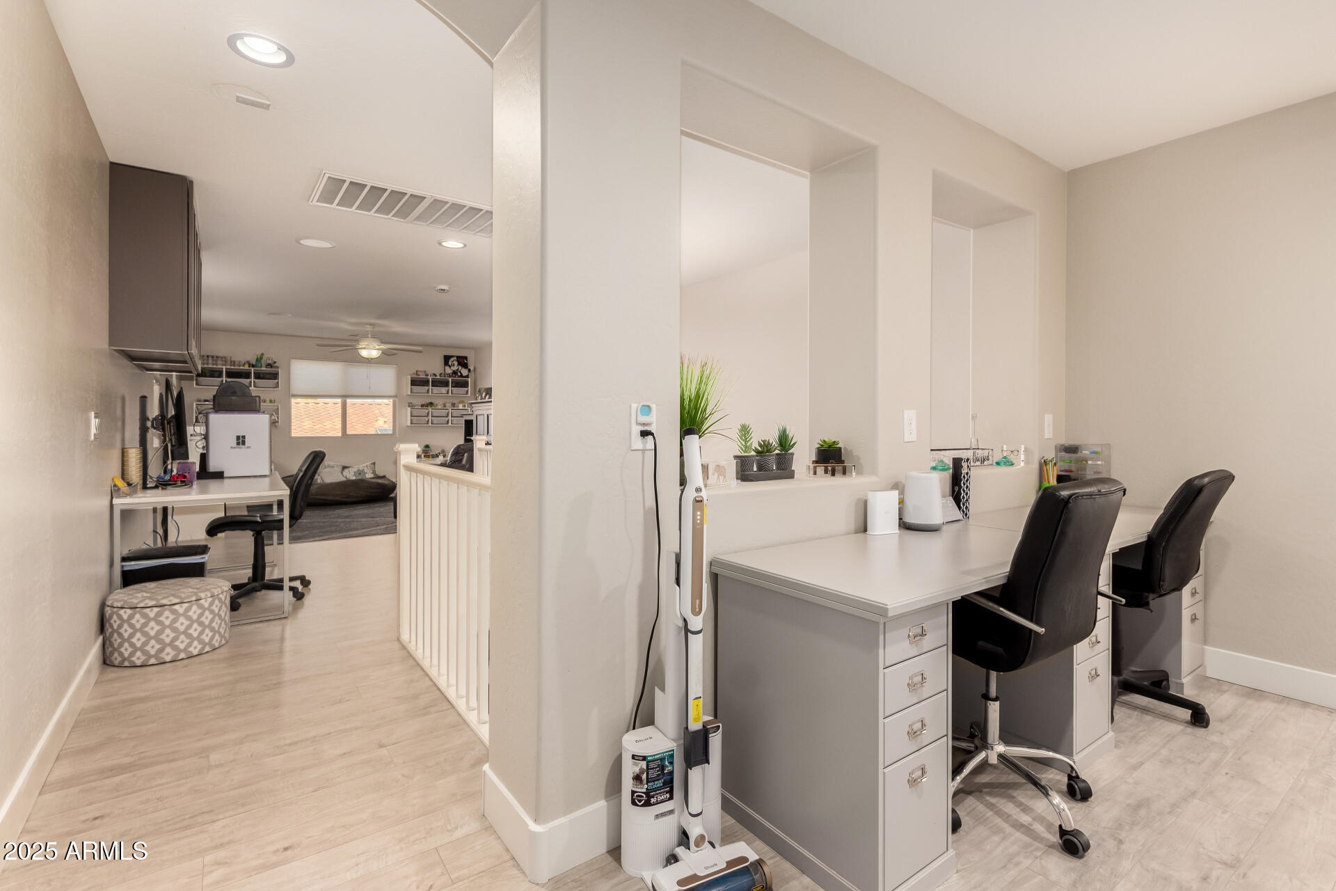 1217 W FEVER TREE Avenue