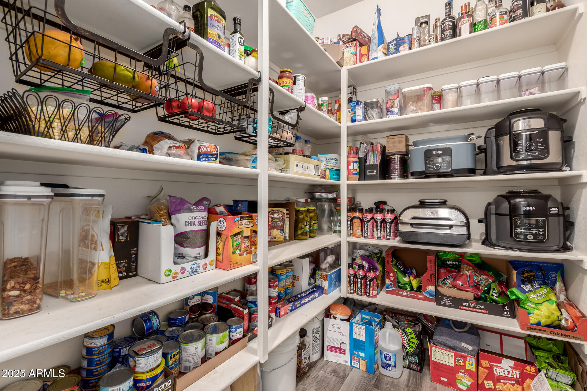 1217 W FEVER TREE Avenue