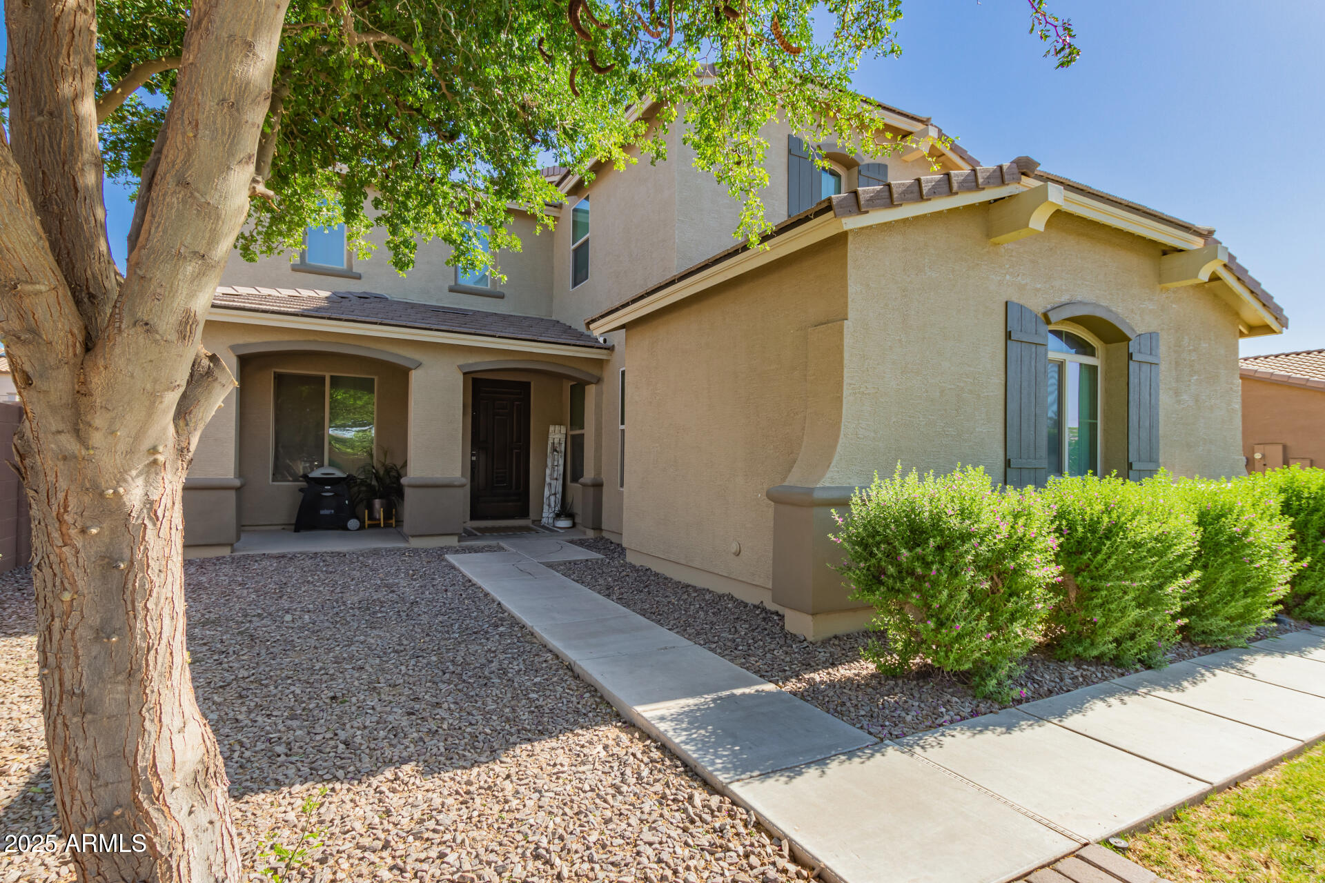 1217 W FEVER TREE Avenue