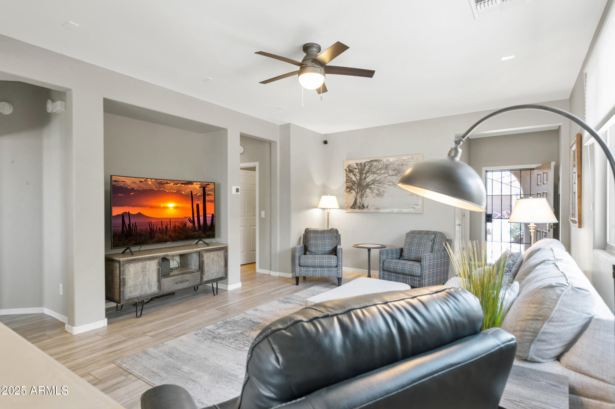 6658 W MOCKINGBIRD Way