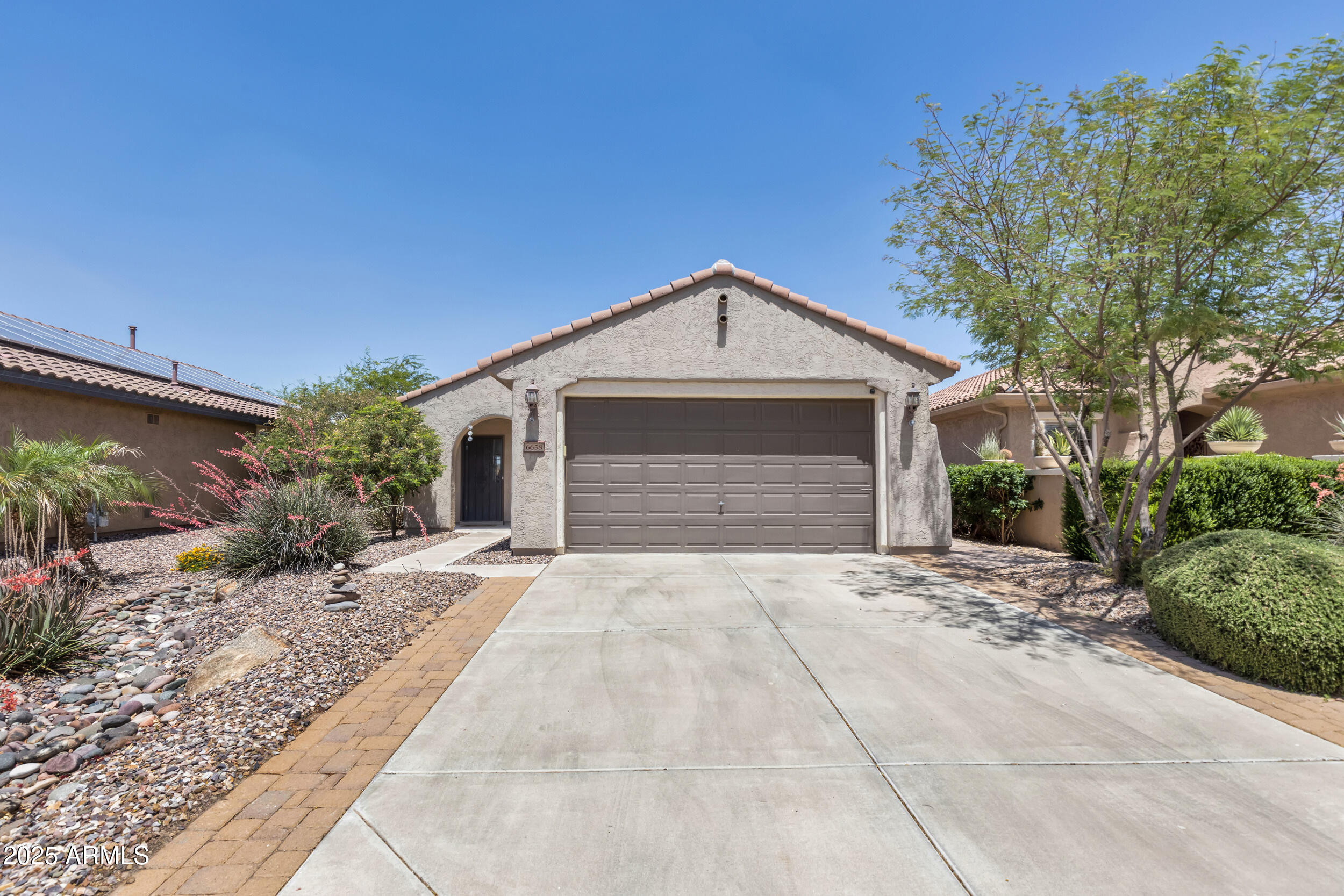 6658 W MOCKINGBIRD Way