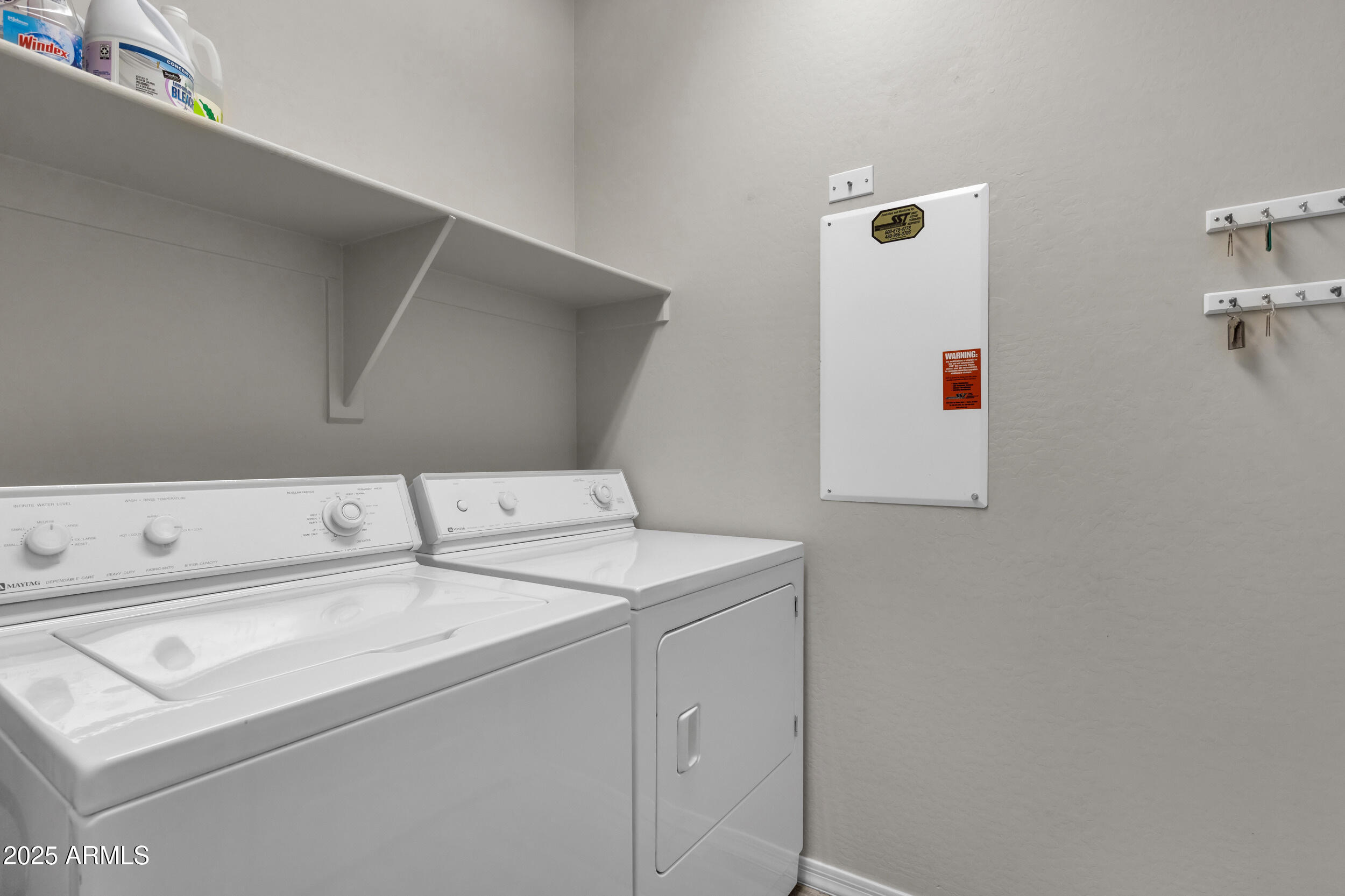 6658 W MOCKINGBIRD Way