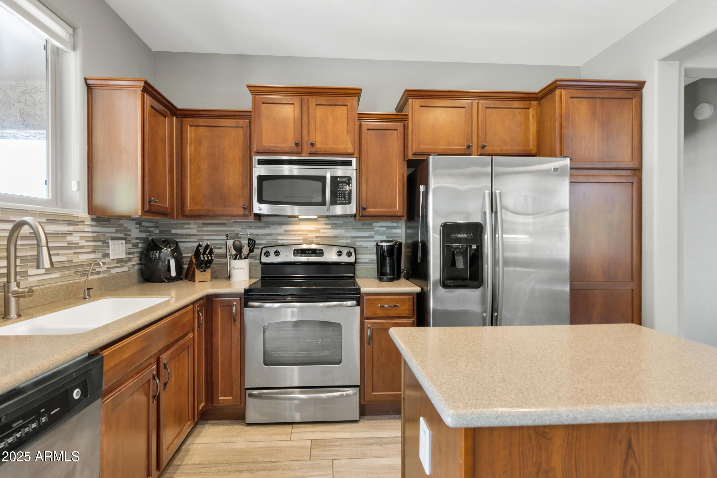 6658 W MOCKINGBIRD Way