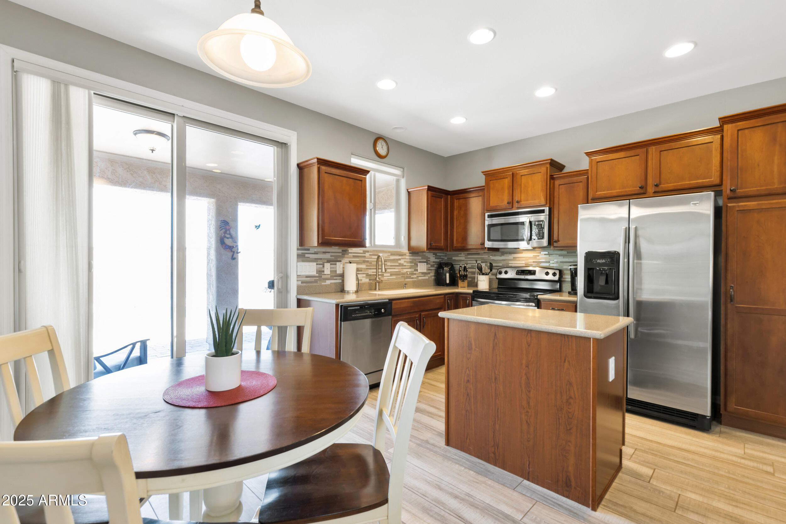 6658 W MOCKINGBIRD Way