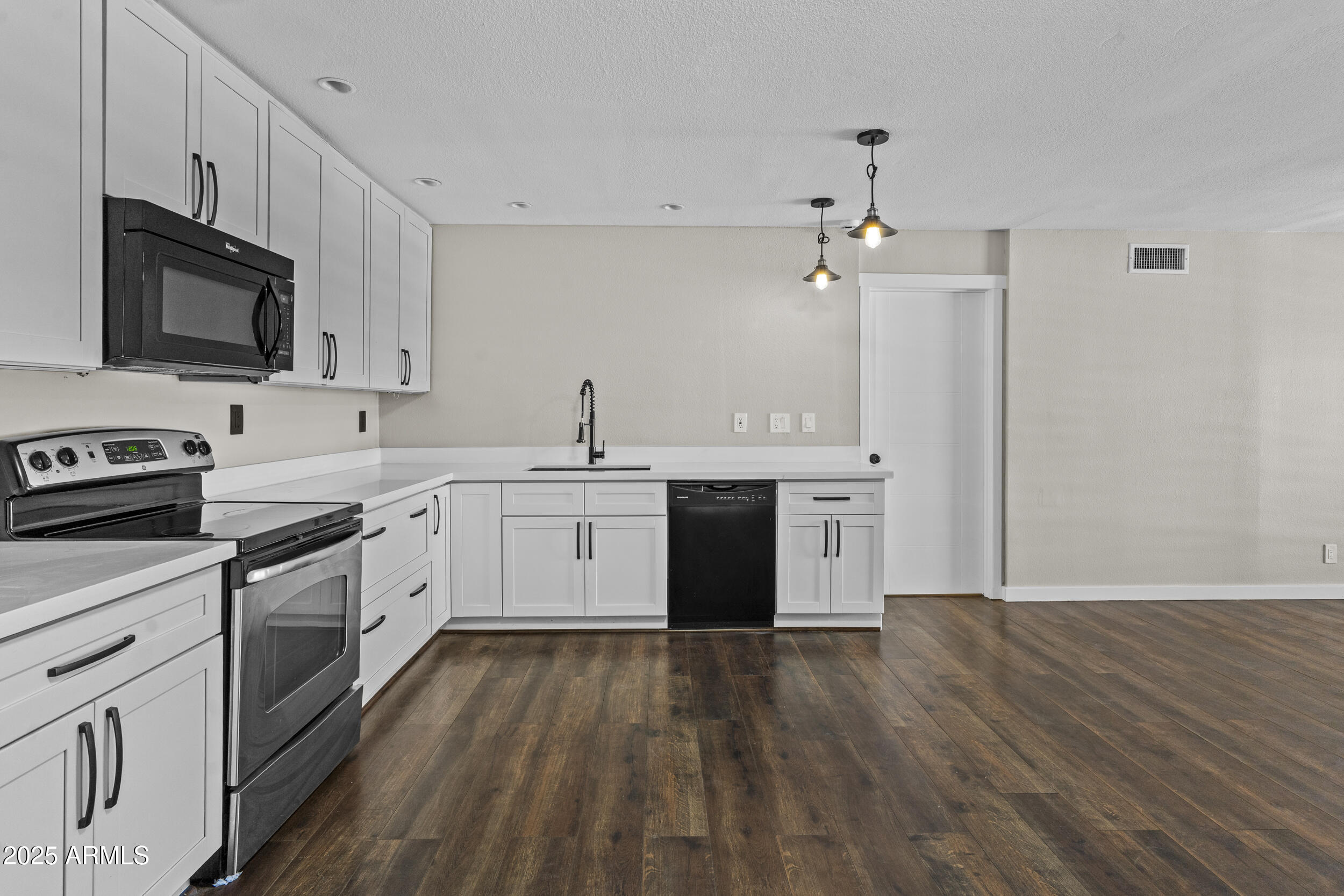 5525 E THOMAS Road, K16