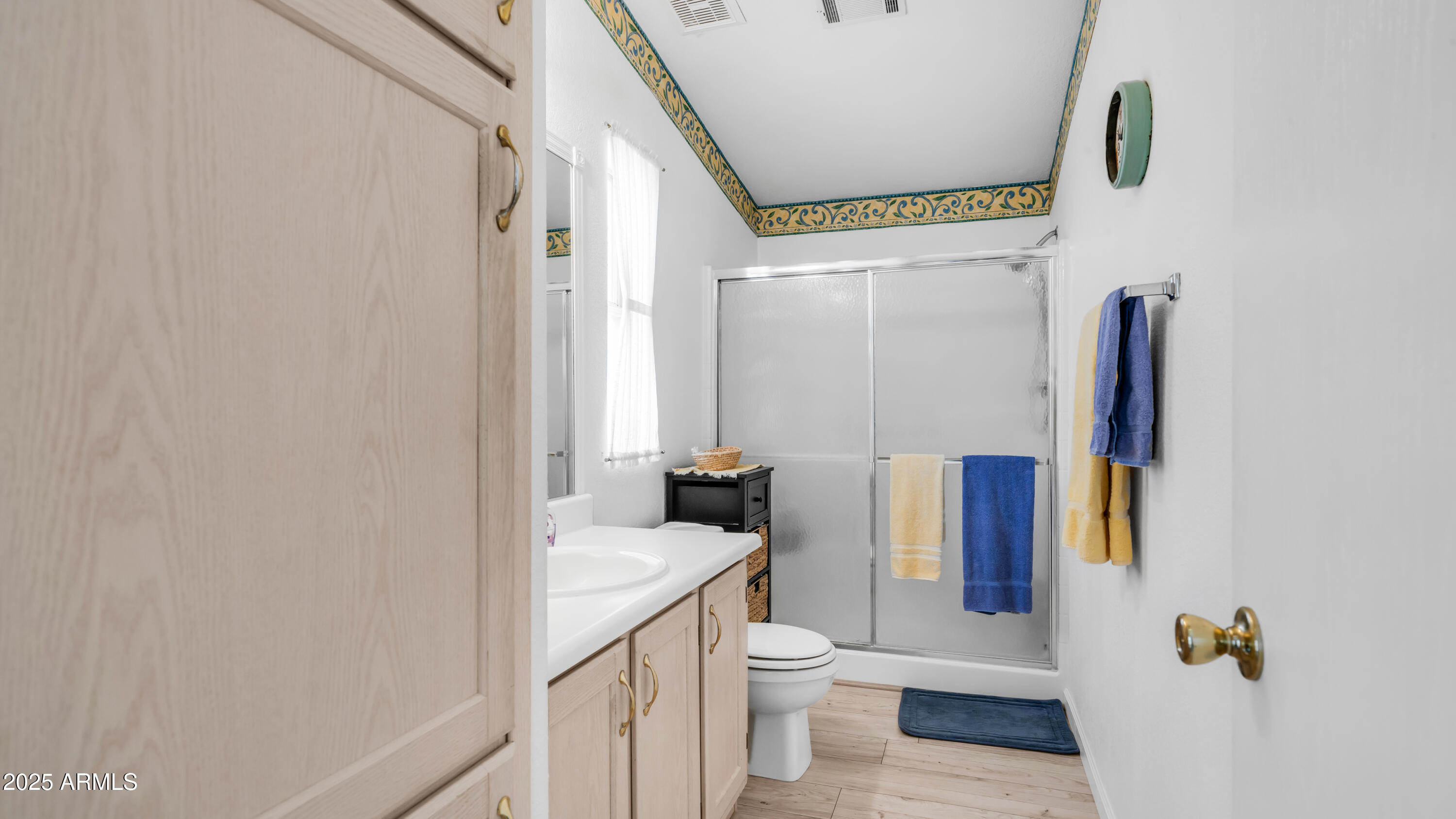 2400 E BASELINE Avenue, 197