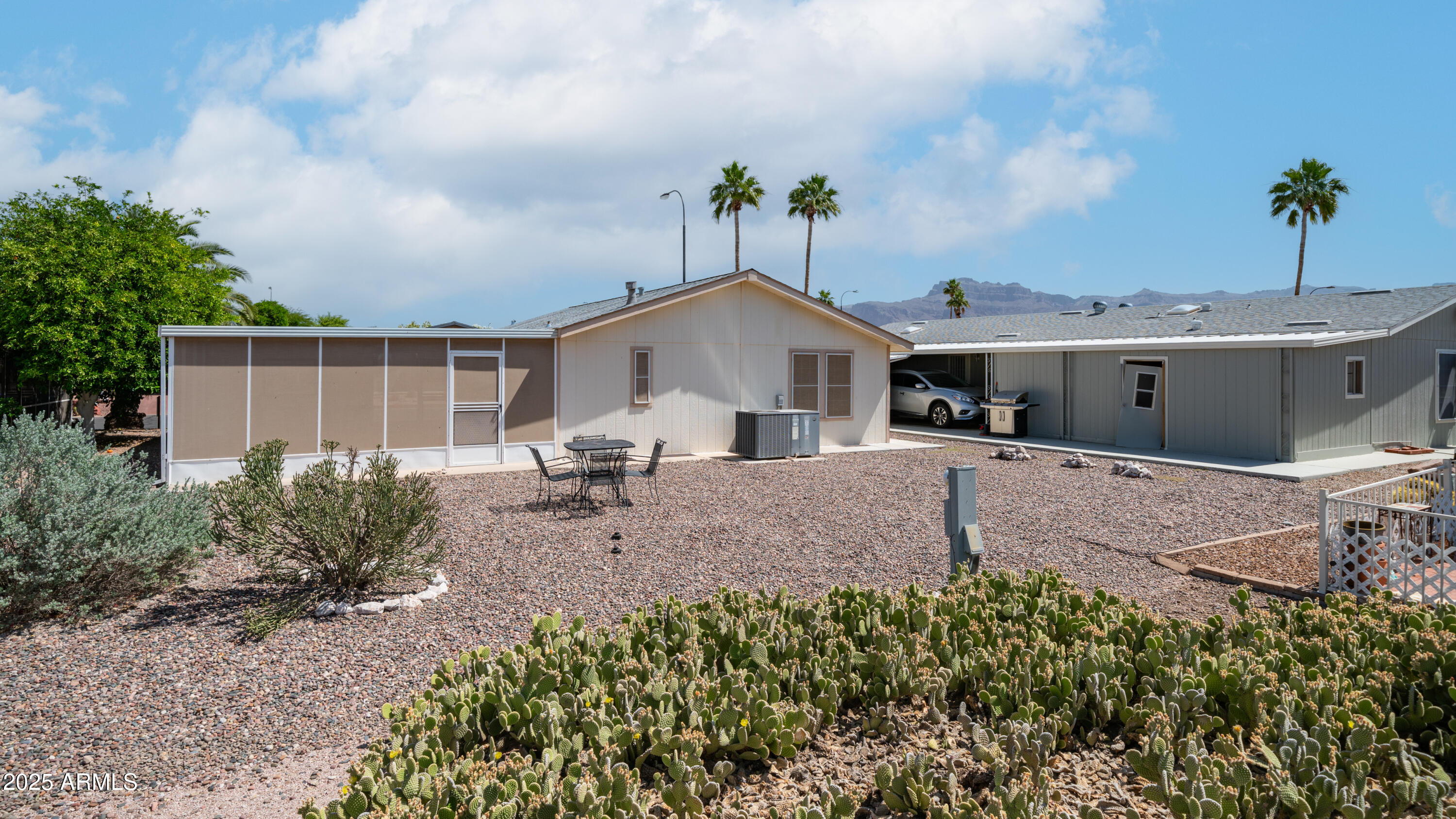 2400 E BASELINE Avenue, 197